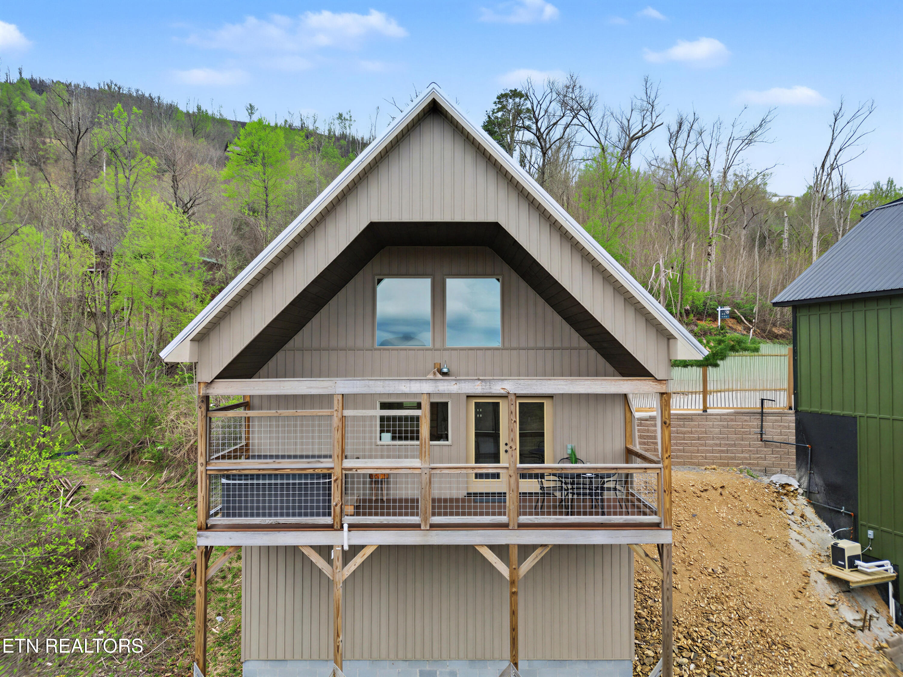 223 Chimney Tops Way Gatlinburg TN 37738