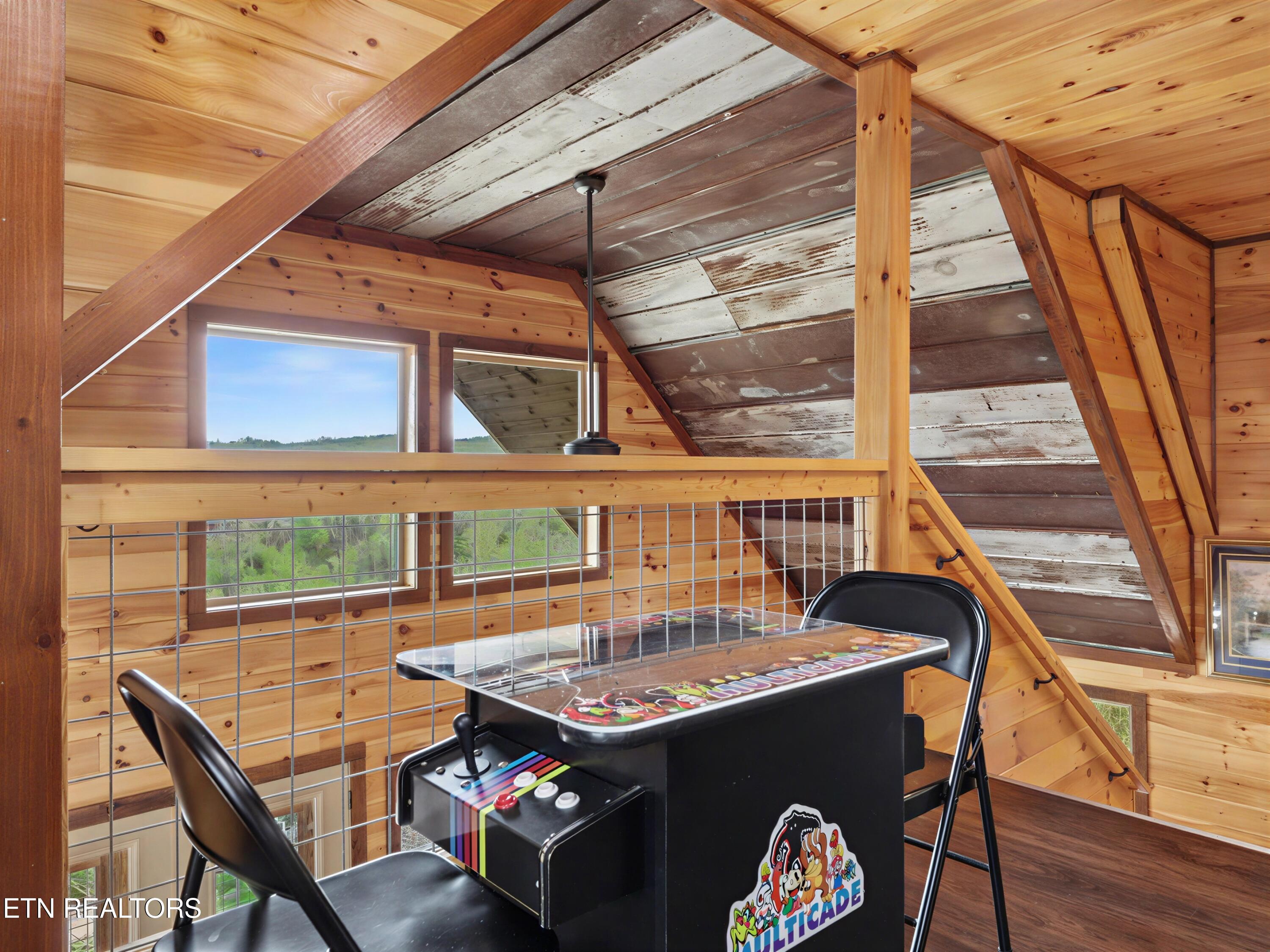 223 Chimney Tops Way Gatlinburg TN 37738