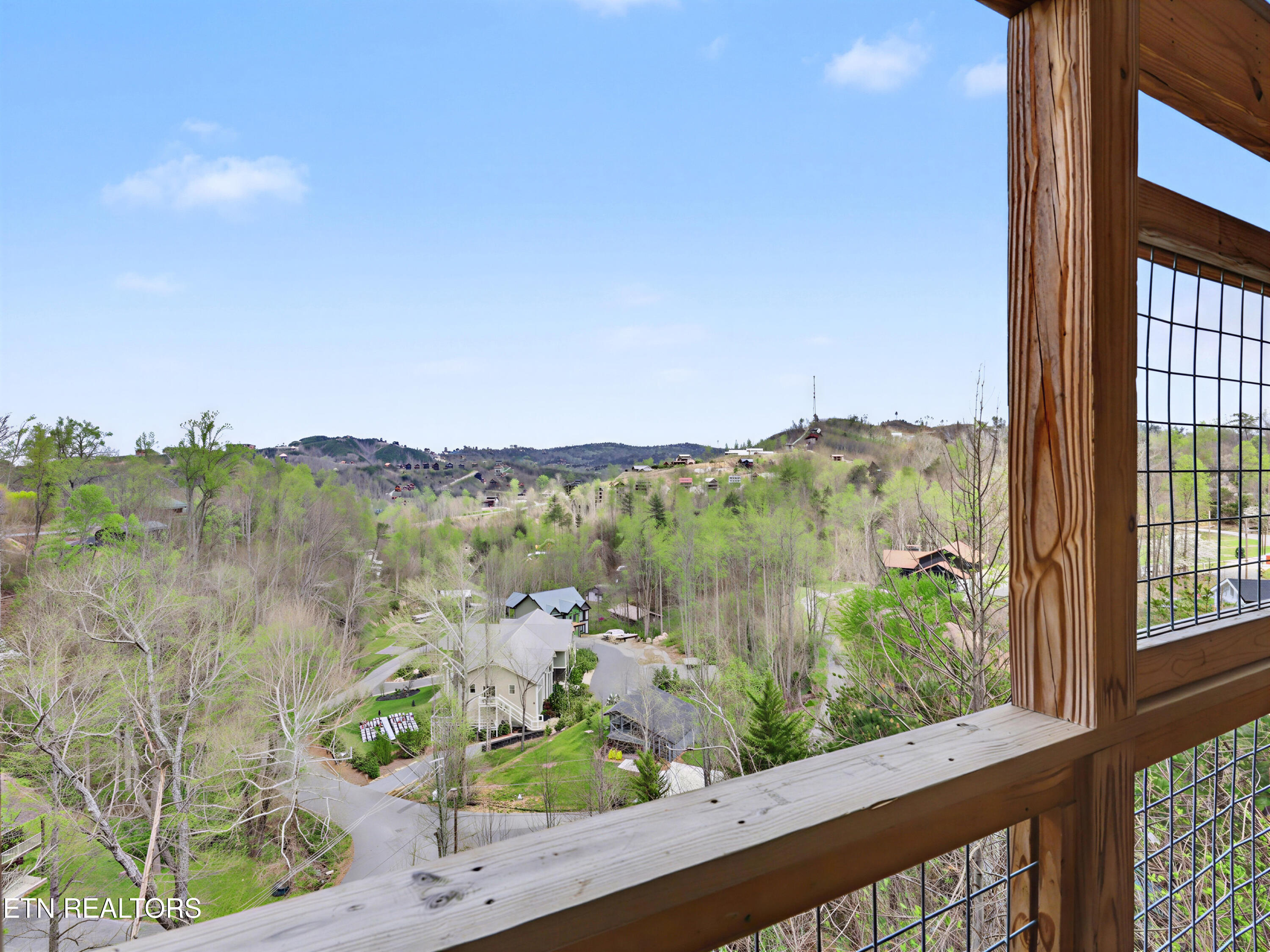 223 Chimney Tops Way Gatlinburg TN 37738