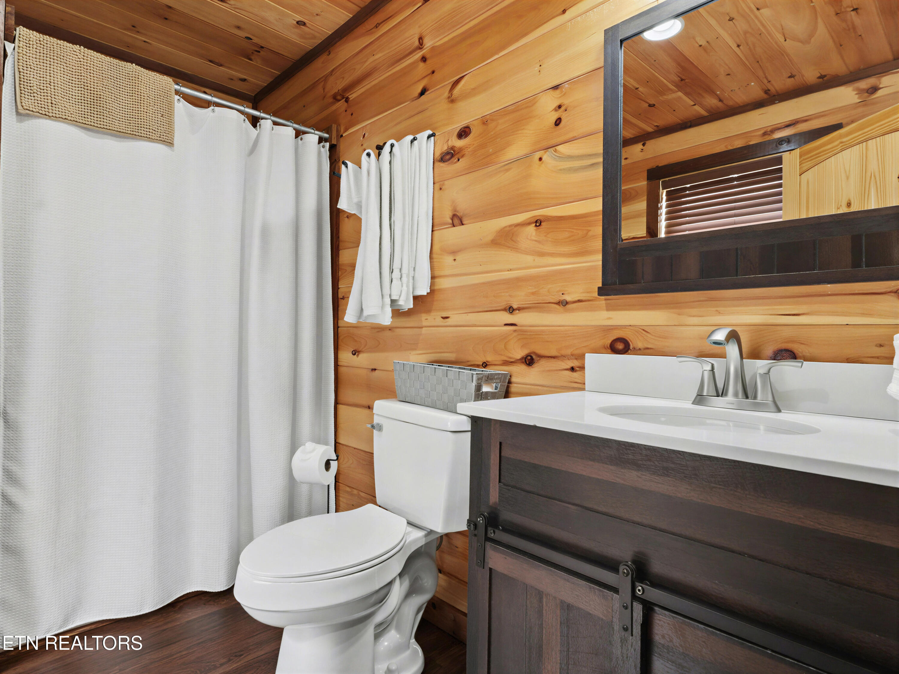 223 Chimney Tops Way Gatlinburg TN 37738