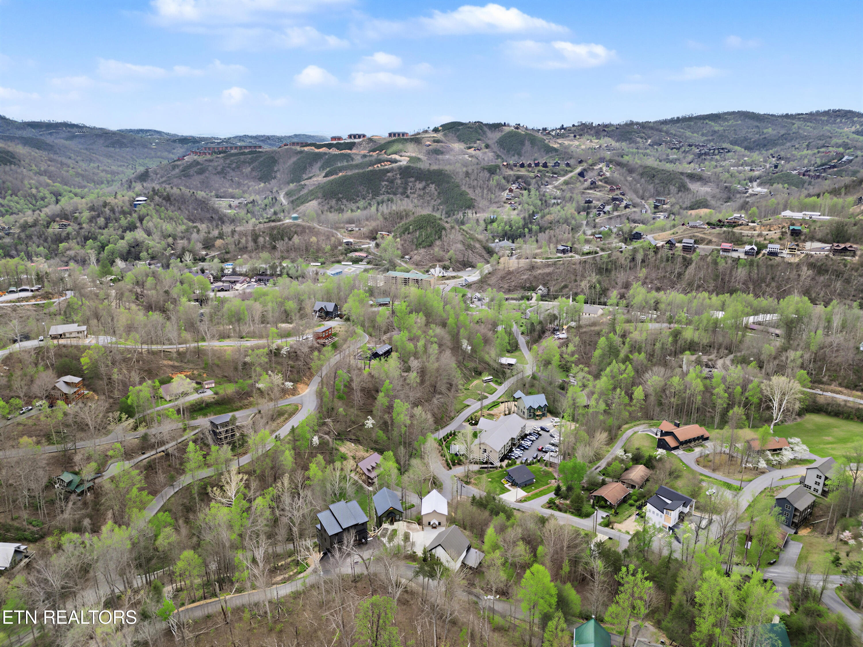 223 Chimney Tops Way Gatlinburg TN 37738