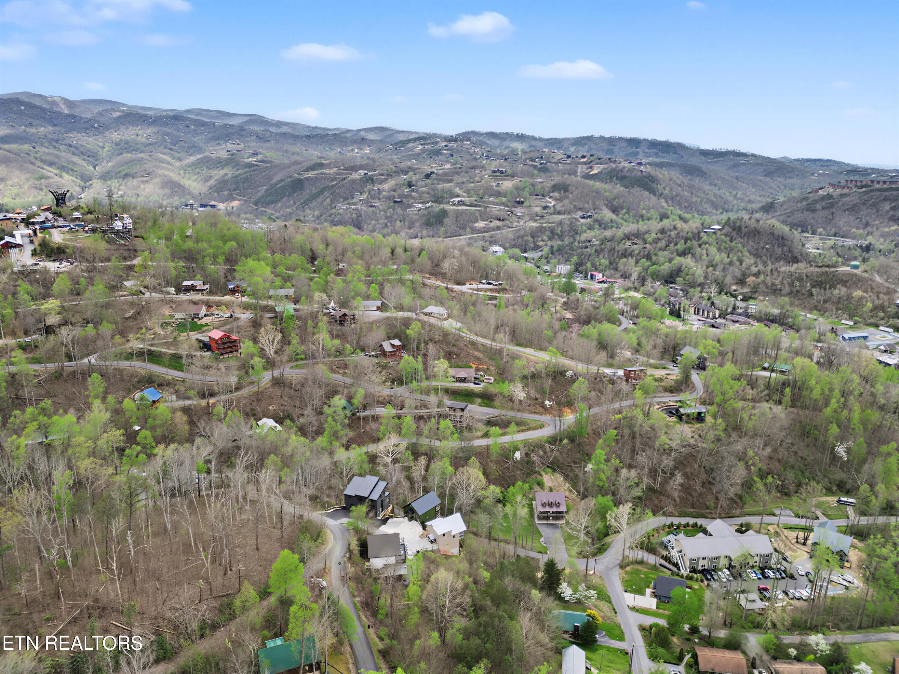223 Chimney Tops Way Gatlinburg TN 37738