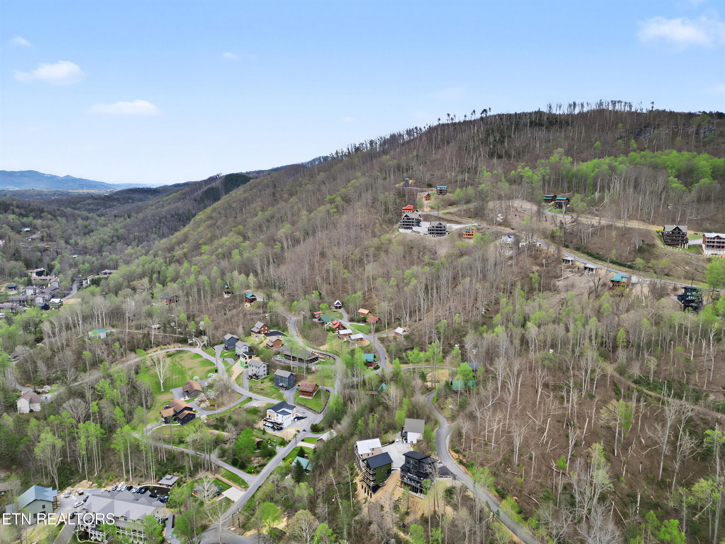 223 Chimney Tops Way Gatlinburg TN 37738