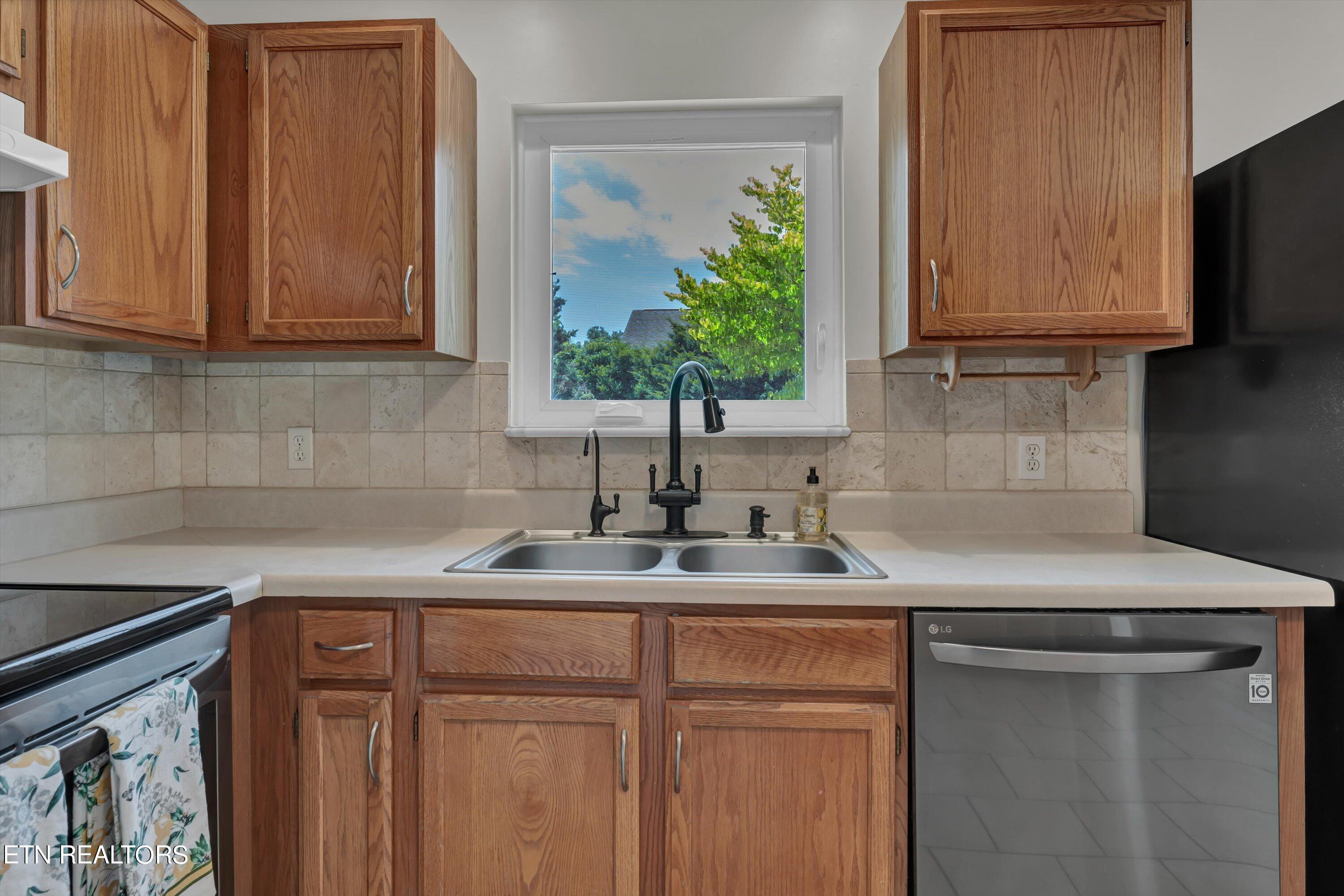 1646 Jasmine Trail Sevierville TN 37862