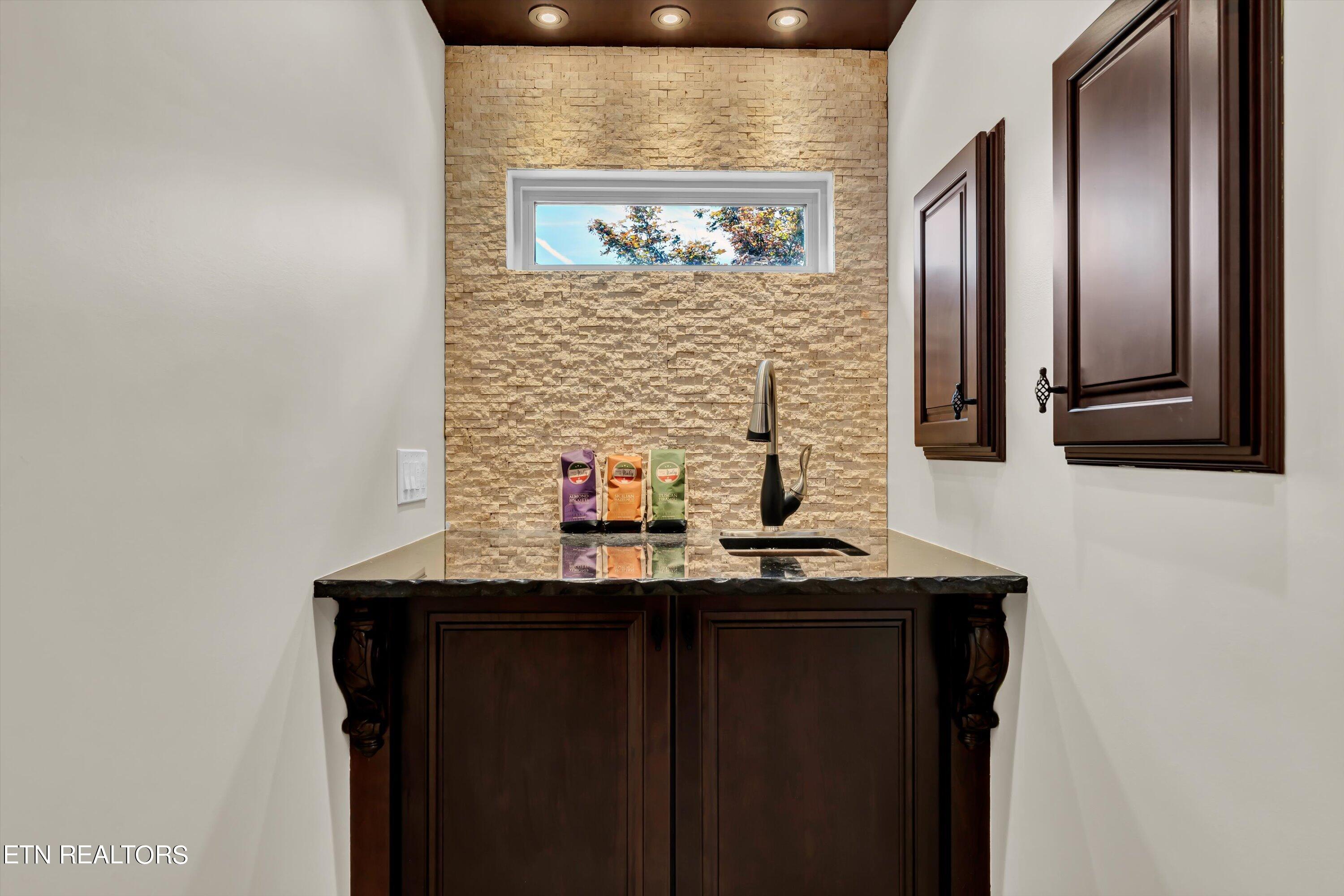 1646 Jasmine Trail Sevierville TN 37862