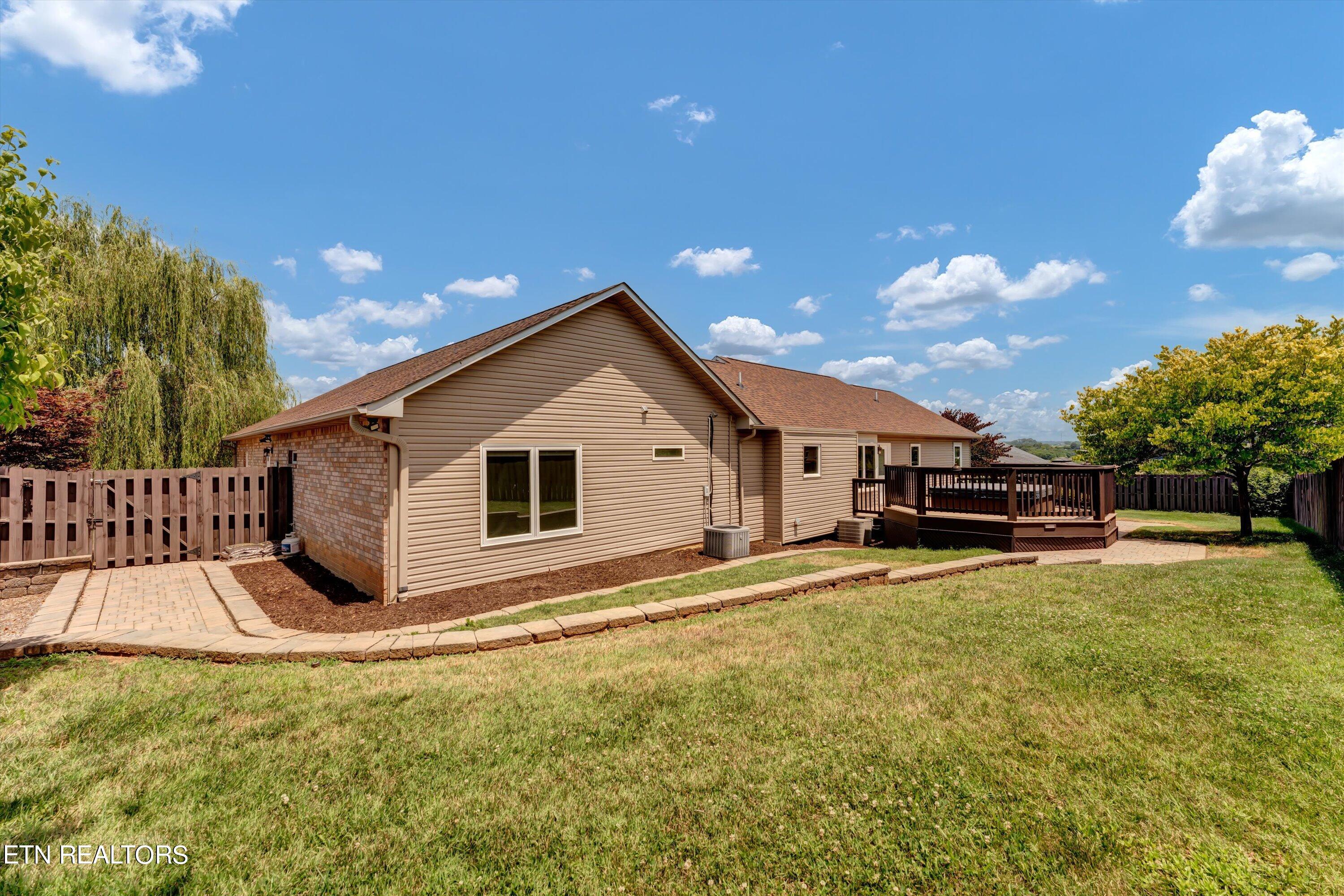 1646 Jasmine Trail Sevierville TN 37862