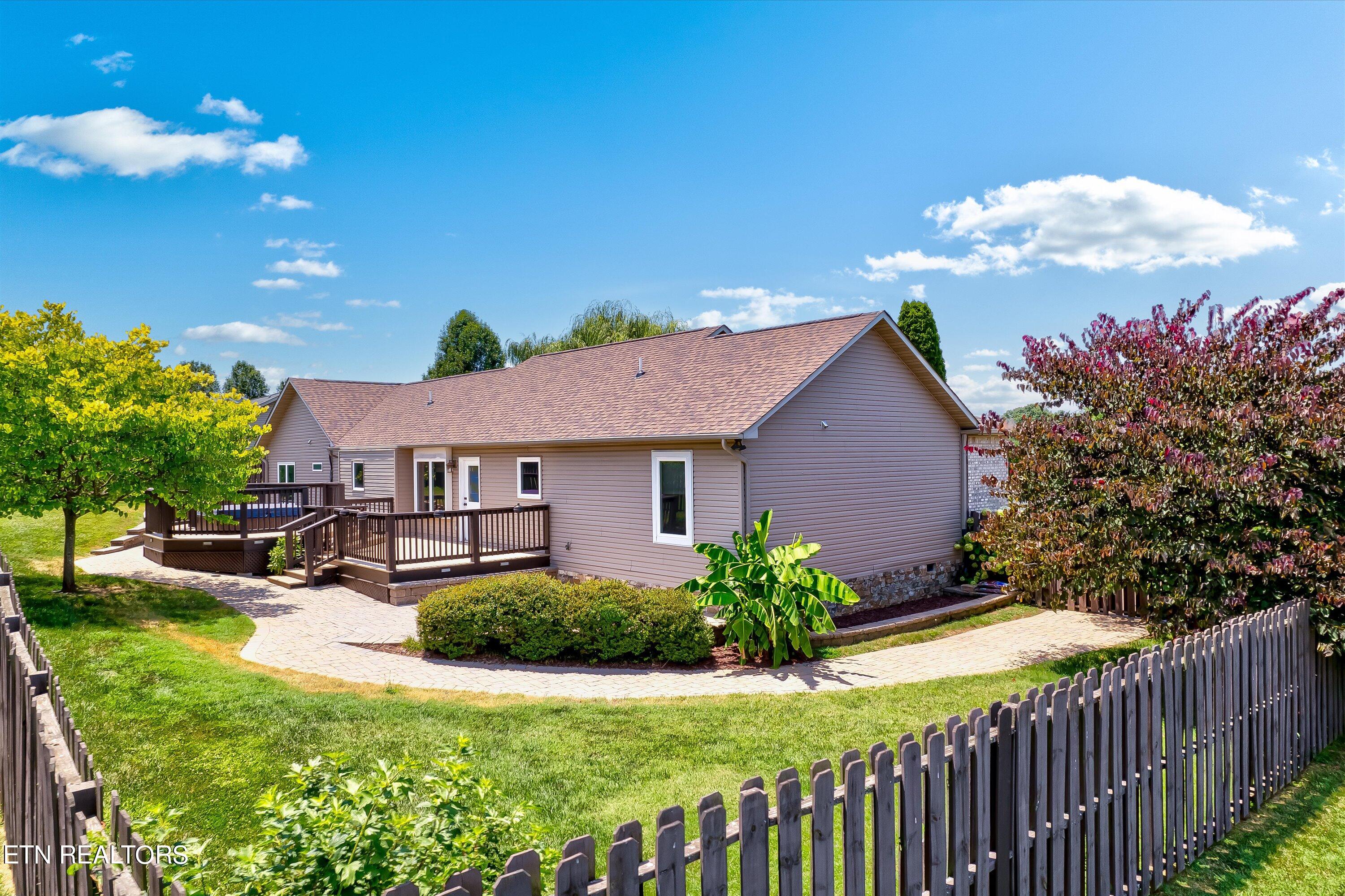 1646 Jasmine Trail Sevierville TN 37862