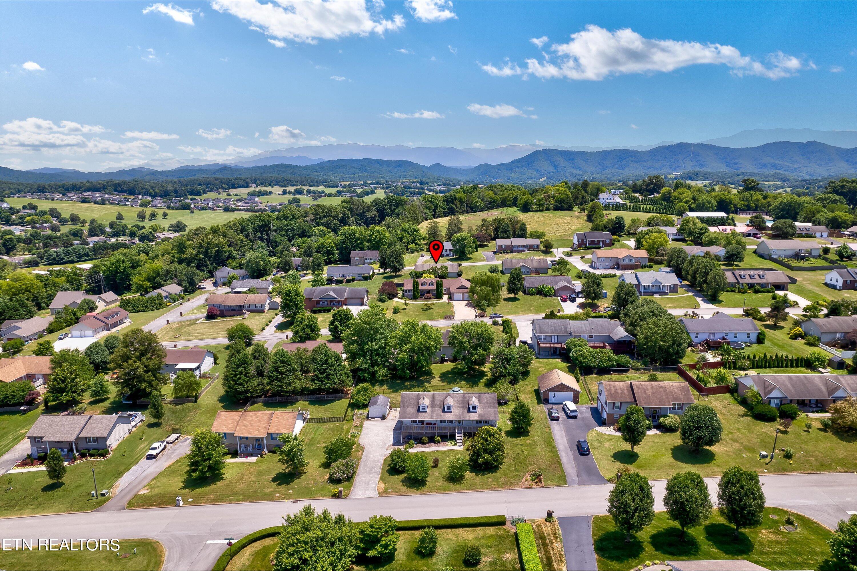1646 Jasmine Trail Sevierville TN 37862