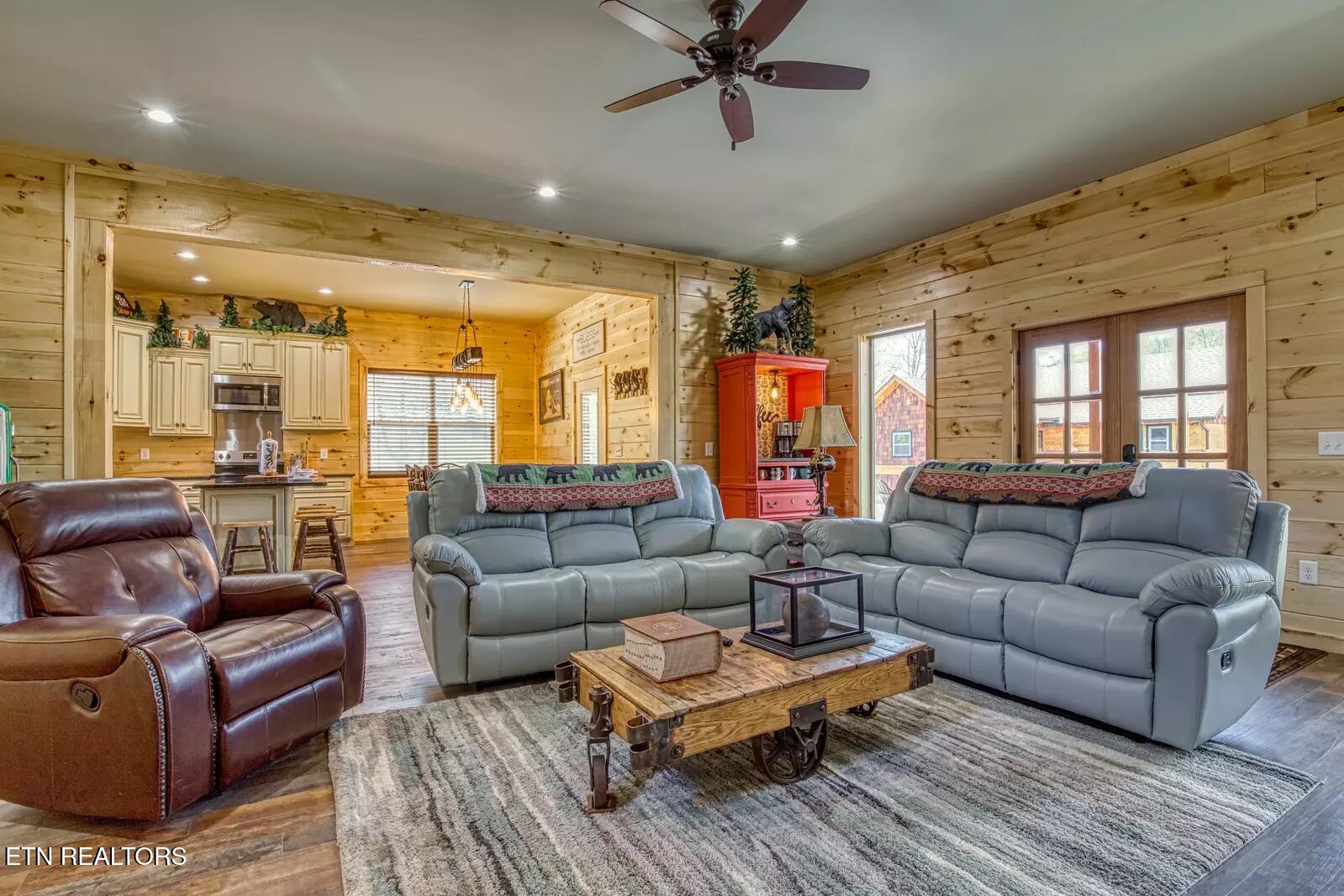 604 Cherokee Orchard Road Gatlinburg TN 37738