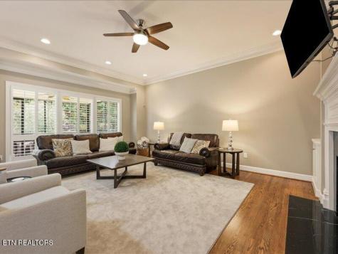 9114 Hailes Abbey Lane Knoxville TN 37922