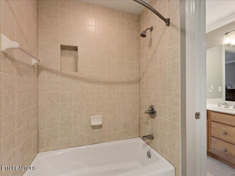9114 Hailes Abbey Lane Knoxville TN 37922