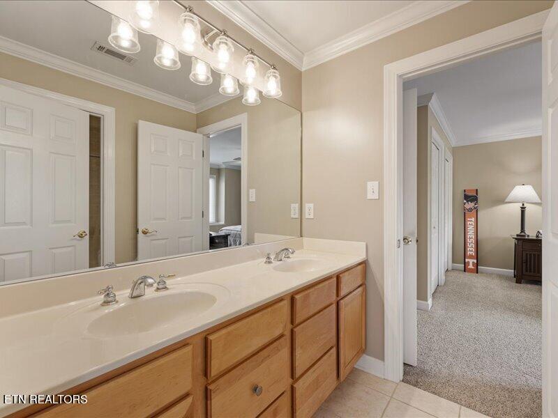 9114 Hailes Abbey Lane Knoxville TN 37922