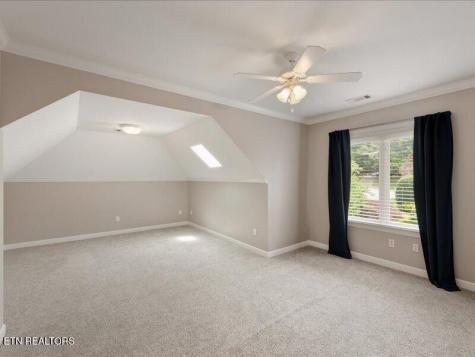 9114 Hailes Abbey Lane Knoxville TN 37922