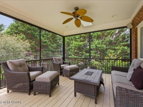 9114 Hailes Abbey Lane Knoxville TN 37922