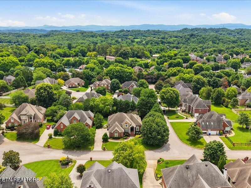 9114 Hailes Abbey Lane Knoxville TN 37922