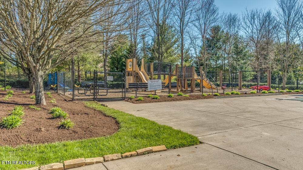 9114 Hailes Abbey Lane Knoxville TN 37922