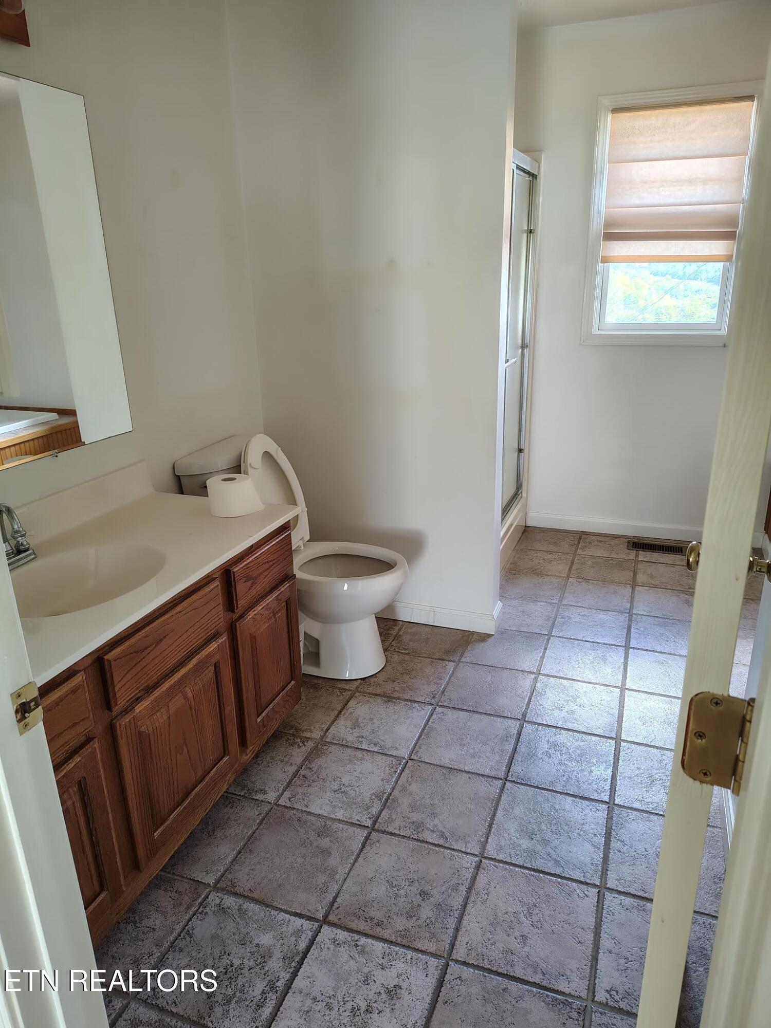 525 Fan Street Tazewell TN 37879