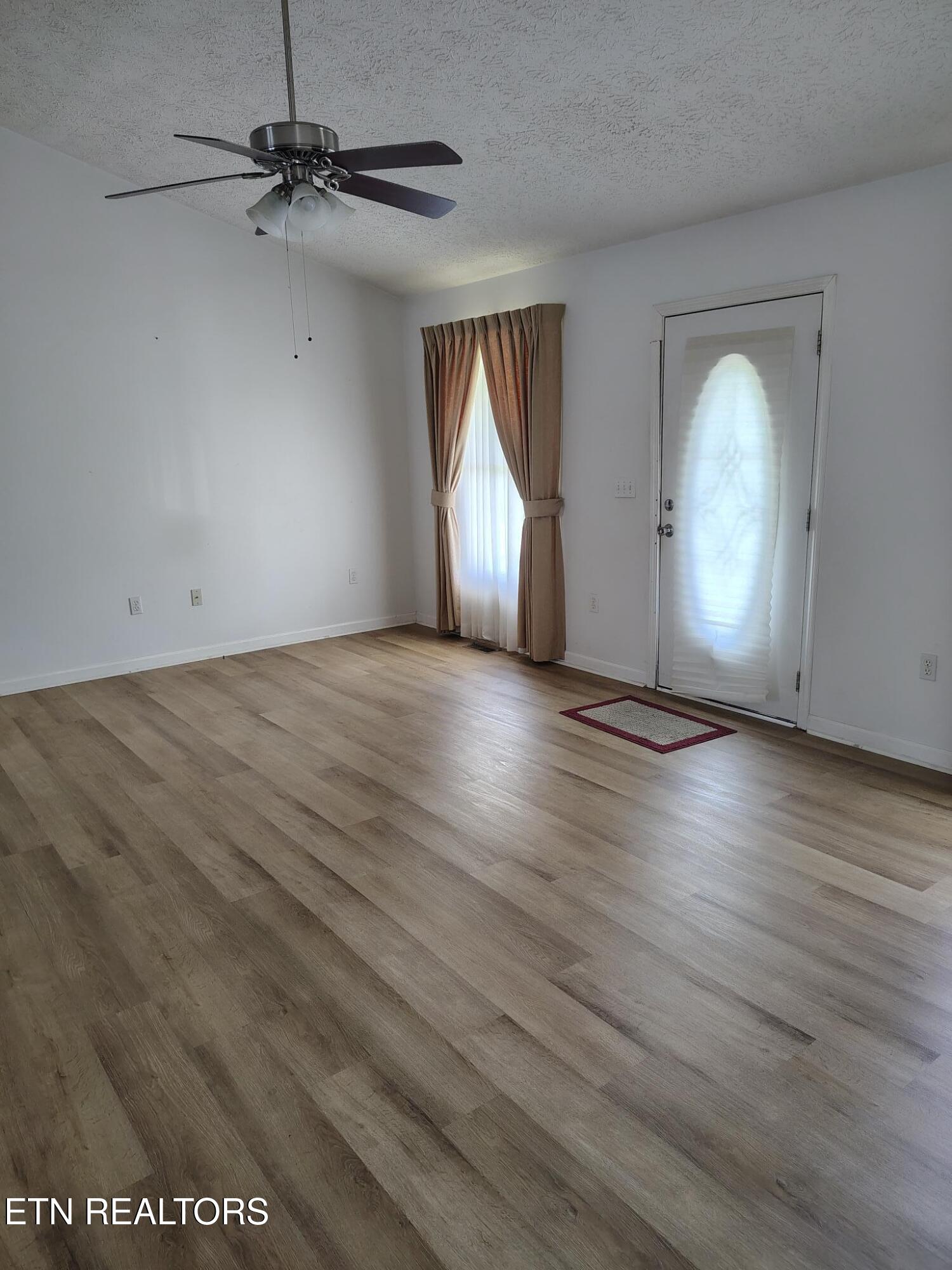 525 Fan Street Tazewell TN 37879