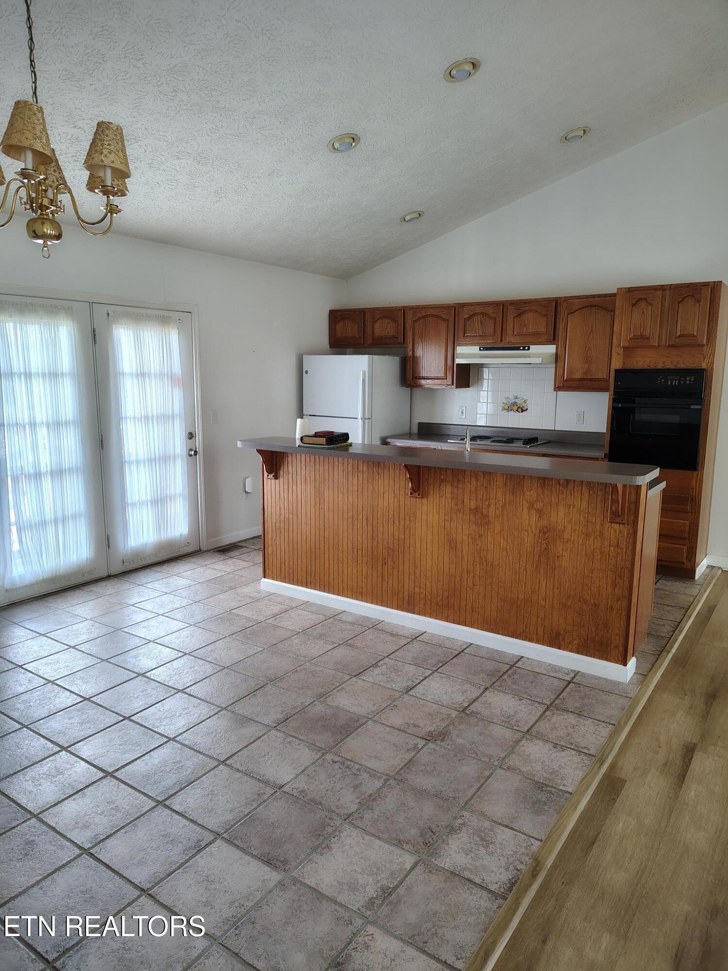 525 Fan Street Tazewell TN 37879