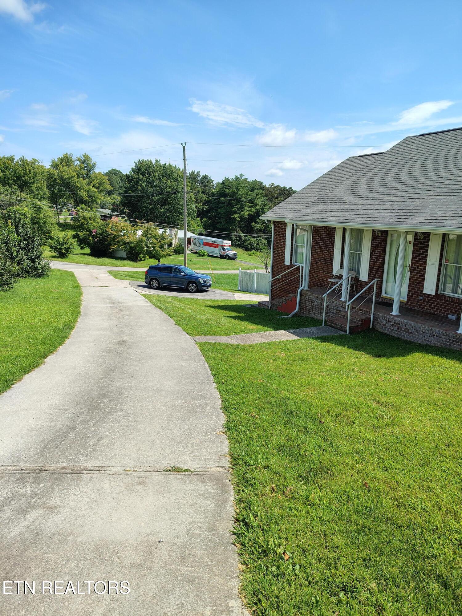 525 Fan Street Tazewell TN 37879