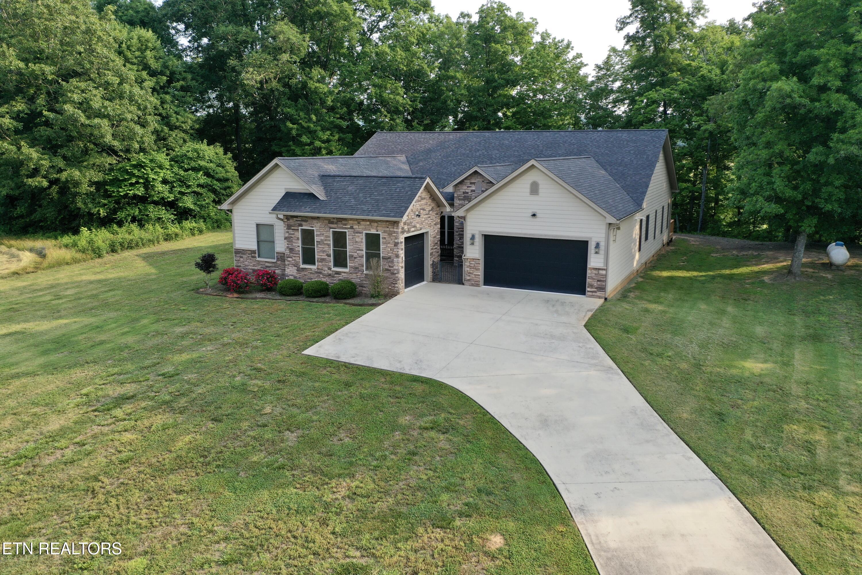 2005 River Mist Circle New Market TN 37820