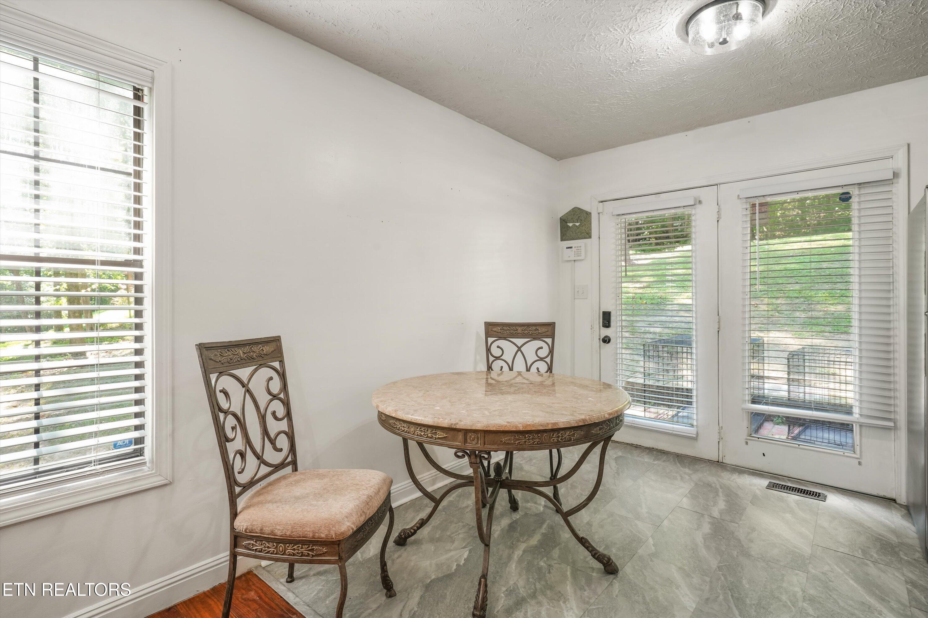 301 Bibee Lane Caryville TN 37714