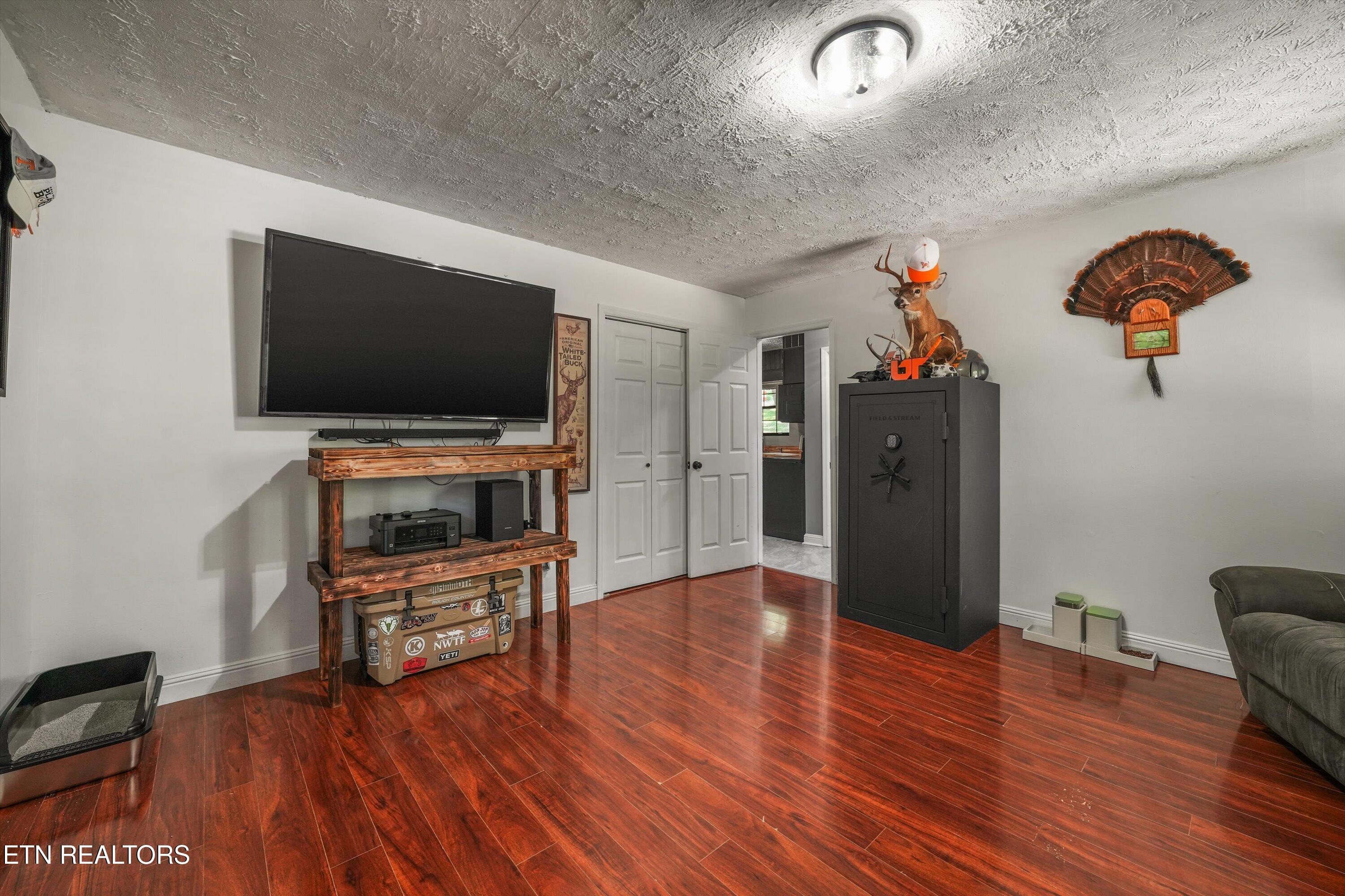 301 Bibee Lane Caryville TN 37714