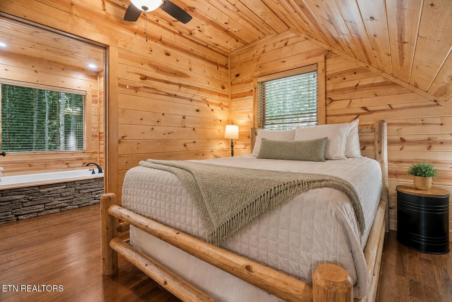 1824 Rhododendron Lane Sevierville TN 37876