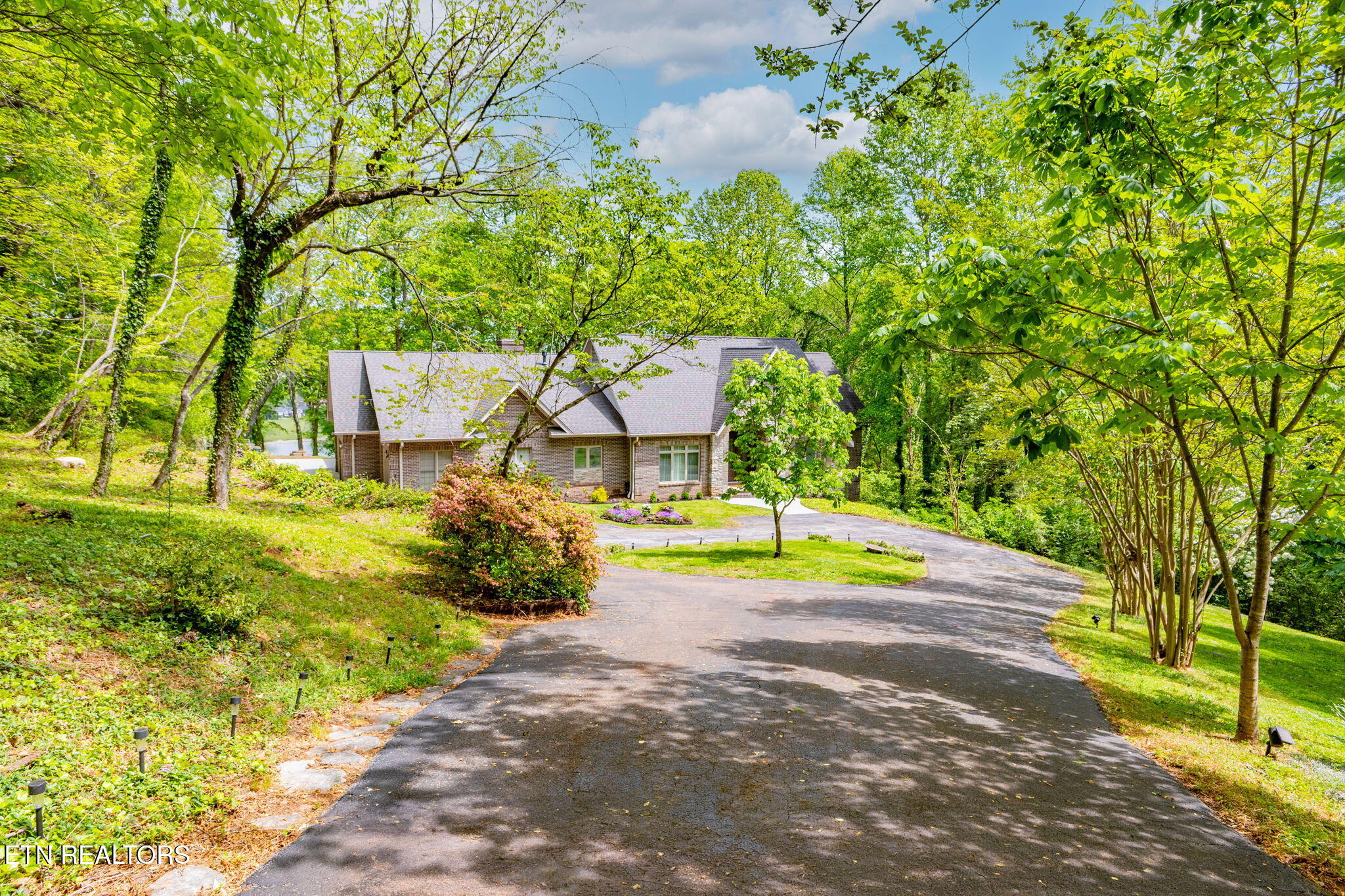 2304 Lakemoor Drive Knoxville TN 37920