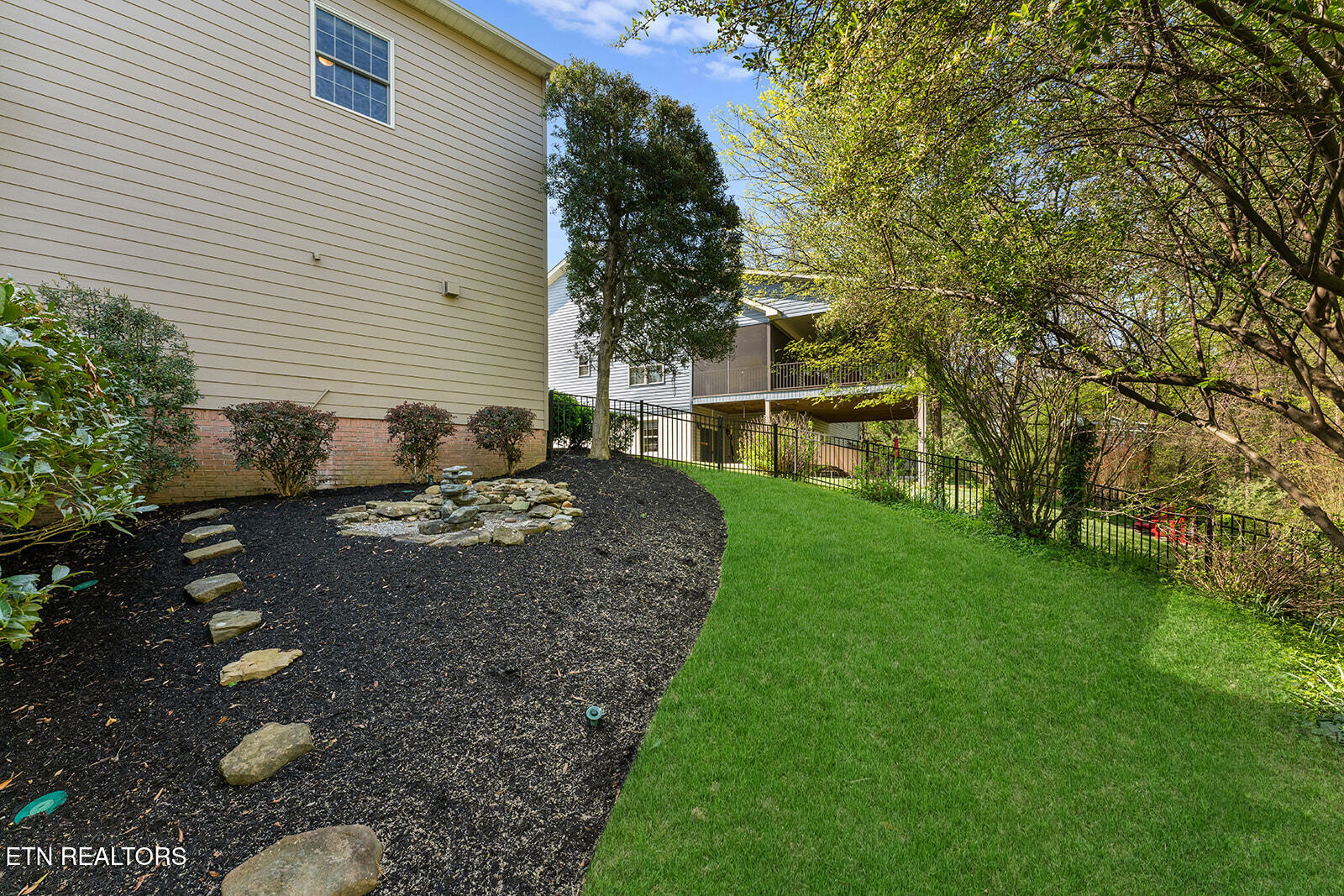 231 Chuniloti Way Loudon TN 37774