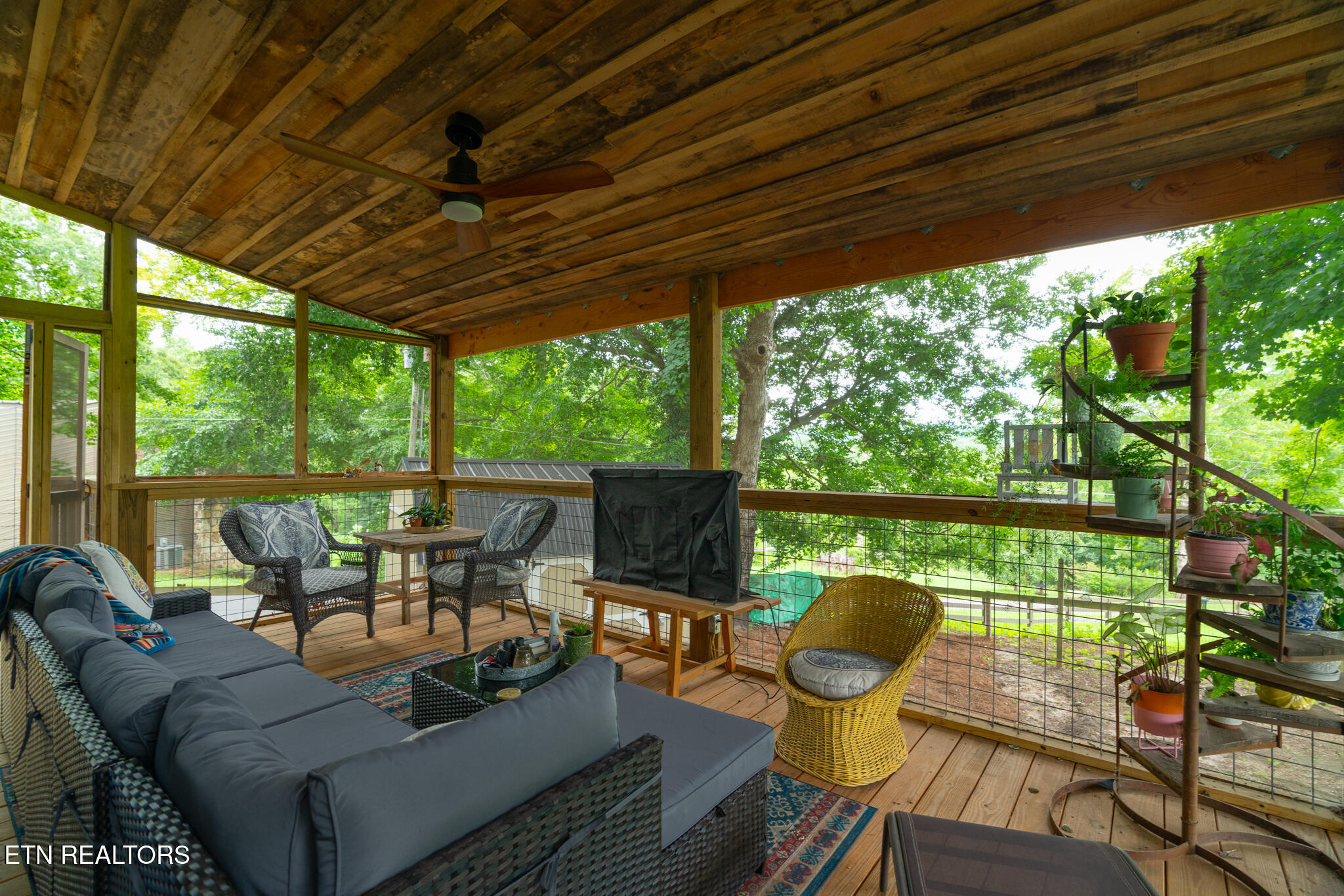 504 Sinking Springs Road Clinton TN 37716