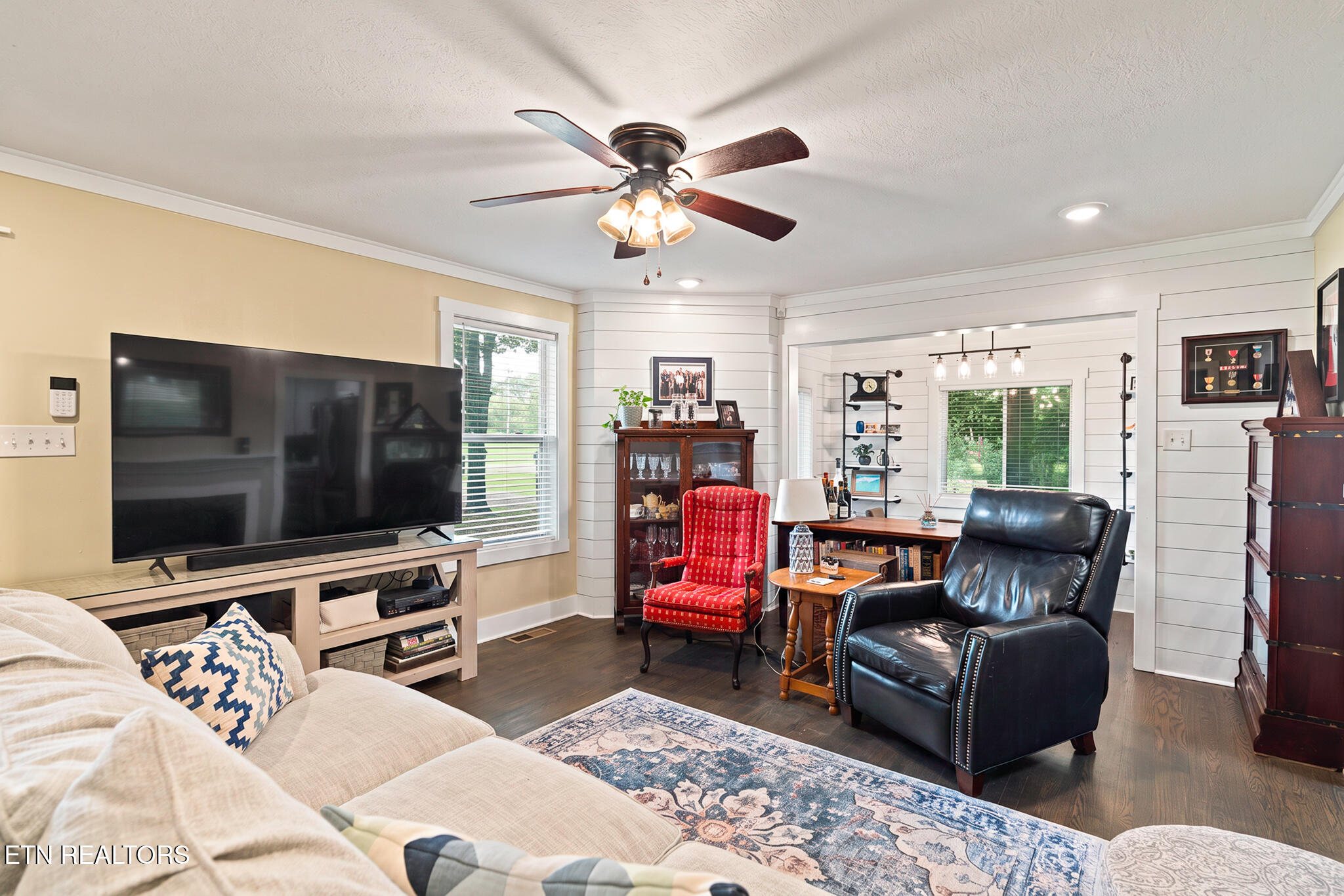 504 Sinking Springs Road Clinton TN 37716