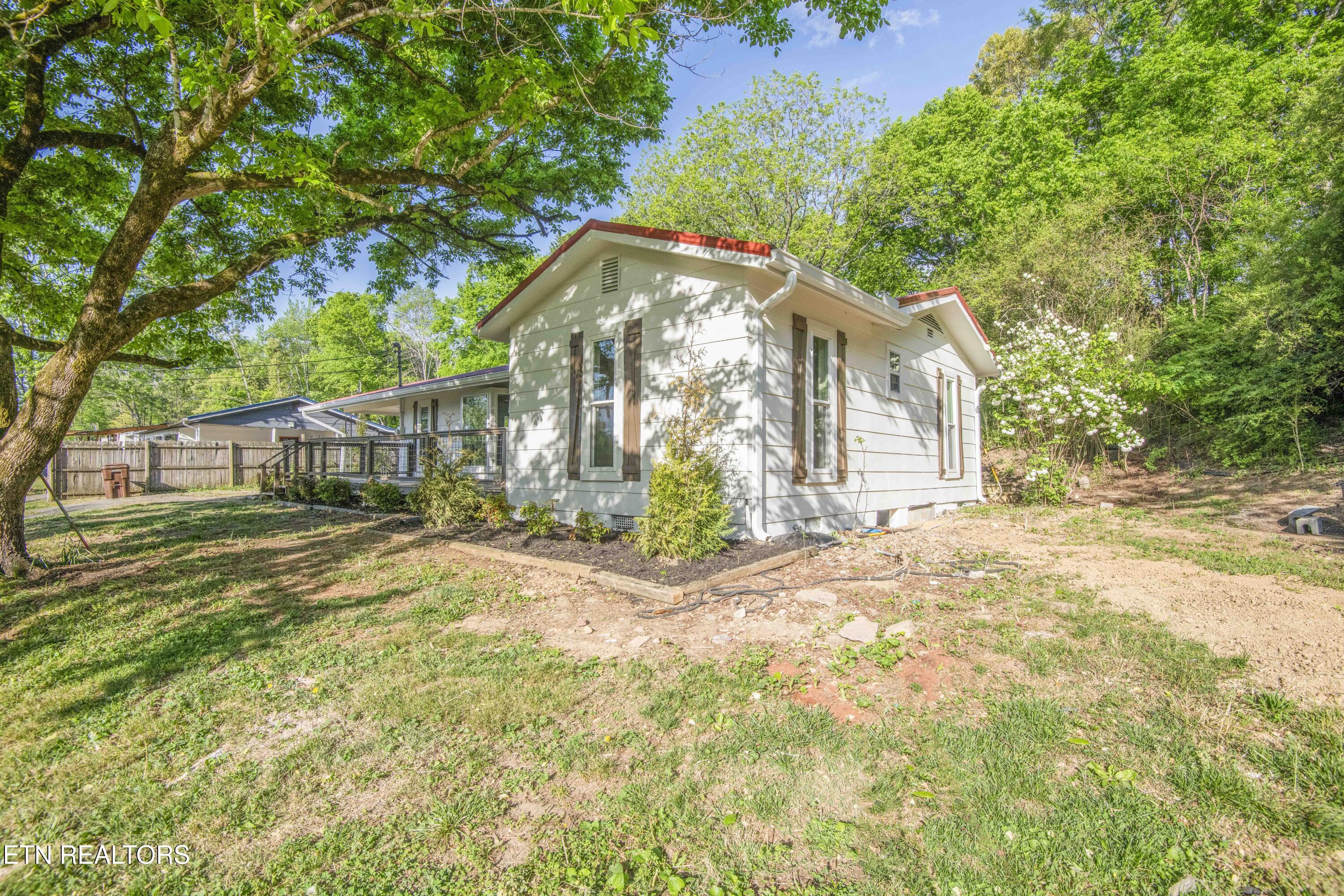 406 Mcconkey Street Madisonville TN 37354