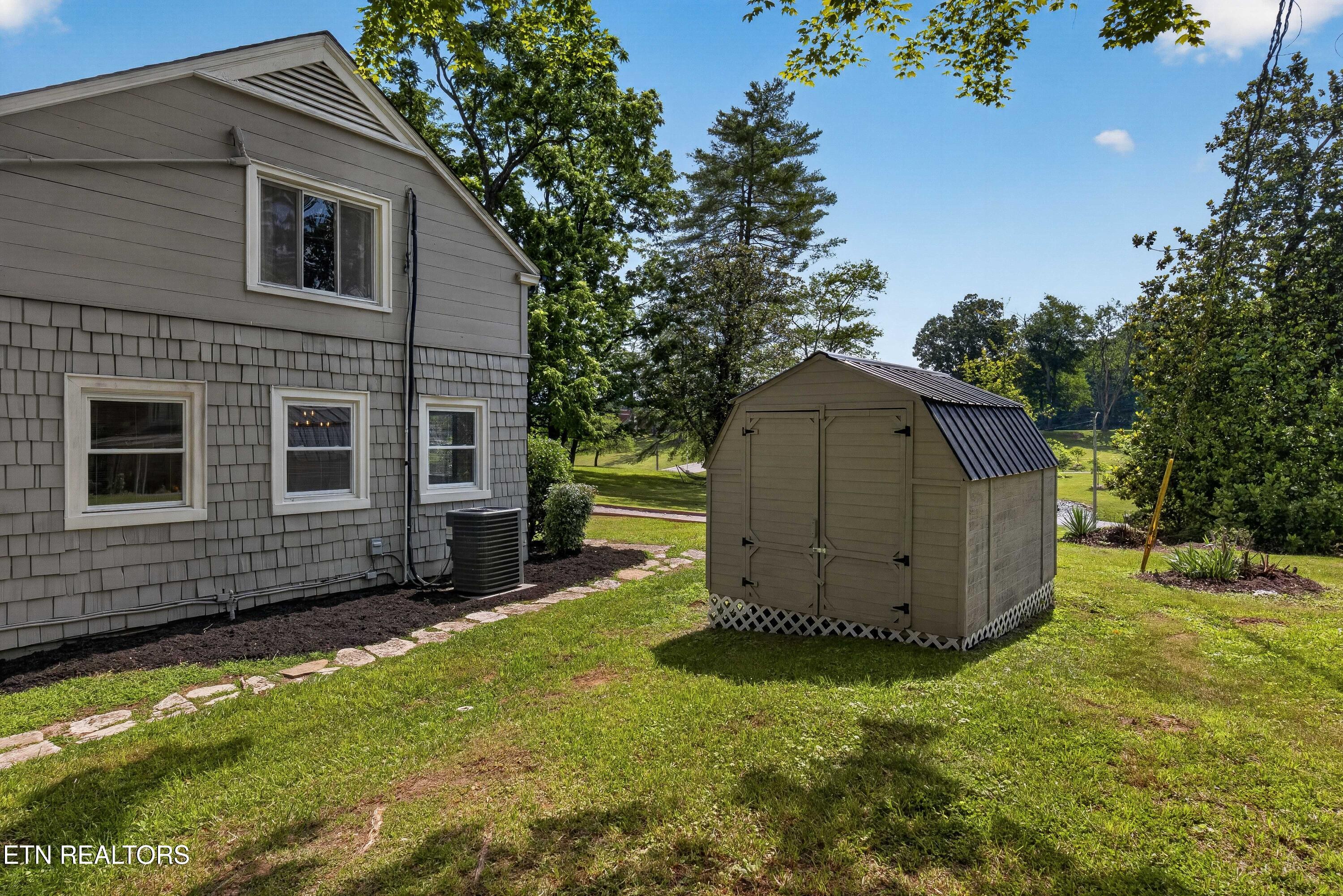 44 W Norris Road Norris TN 37828