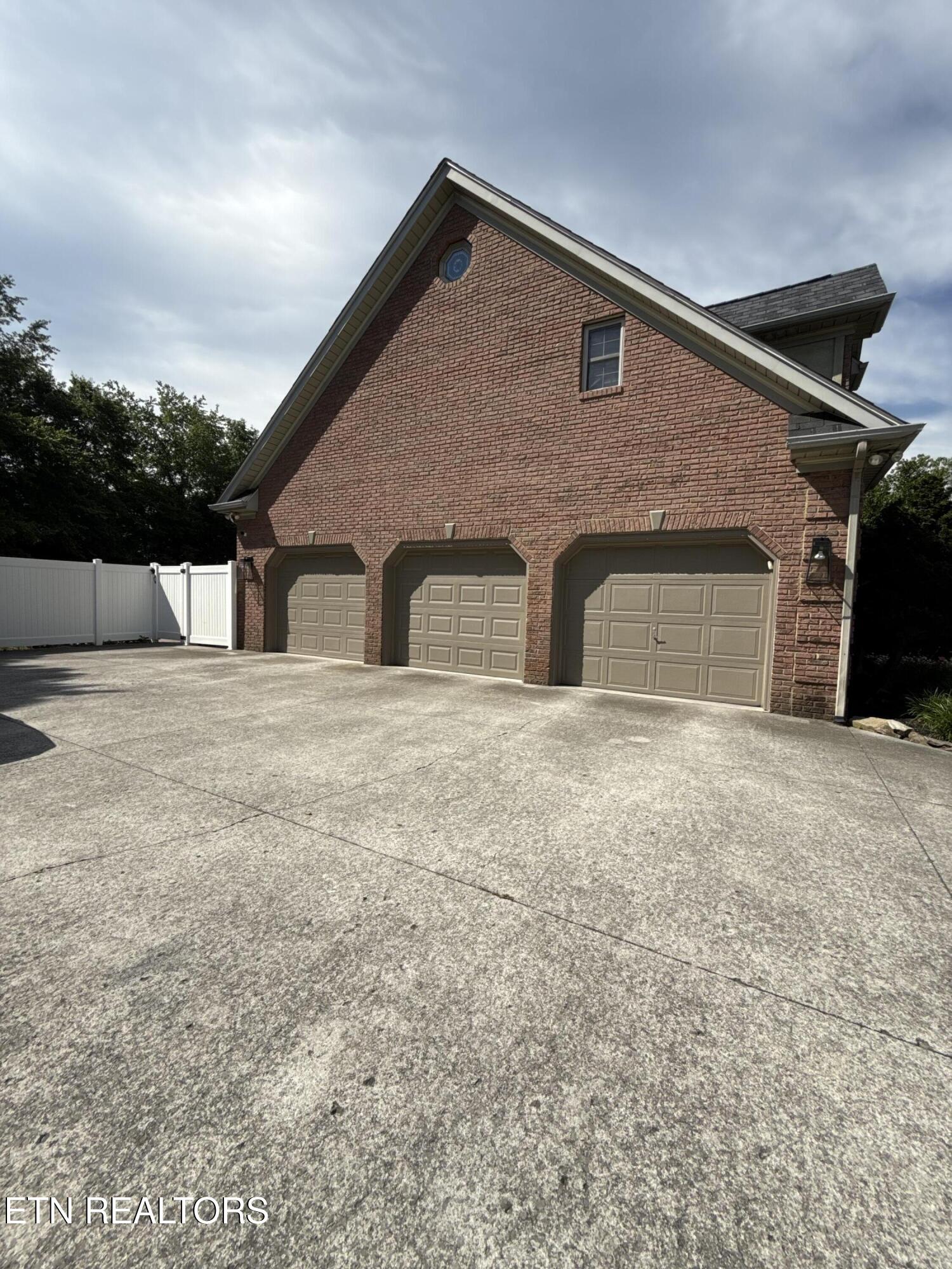 1330 Berkley Hills Lane Powell TN 37849