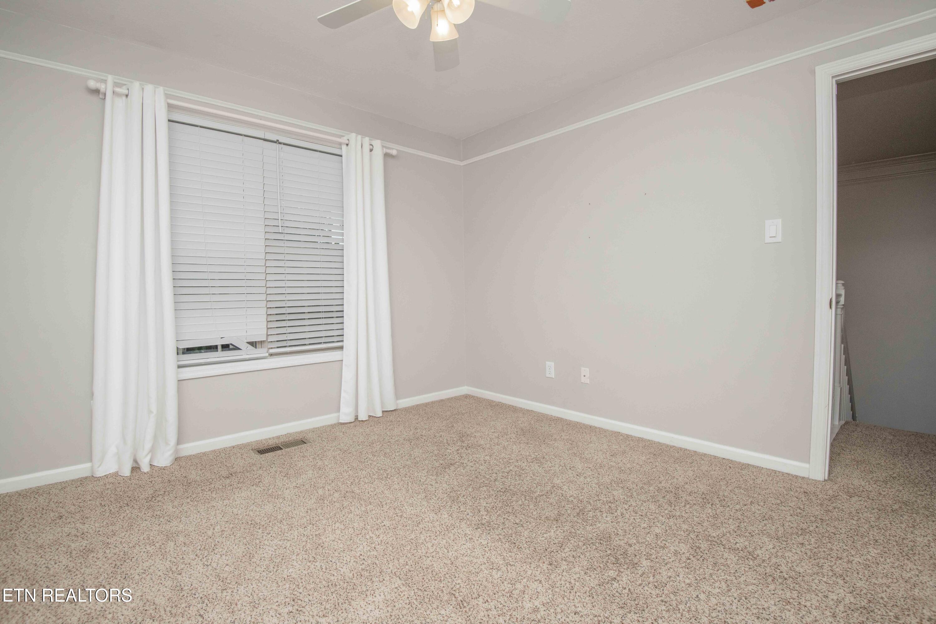 1330 Berkley Hills Lane Powell TN 37849