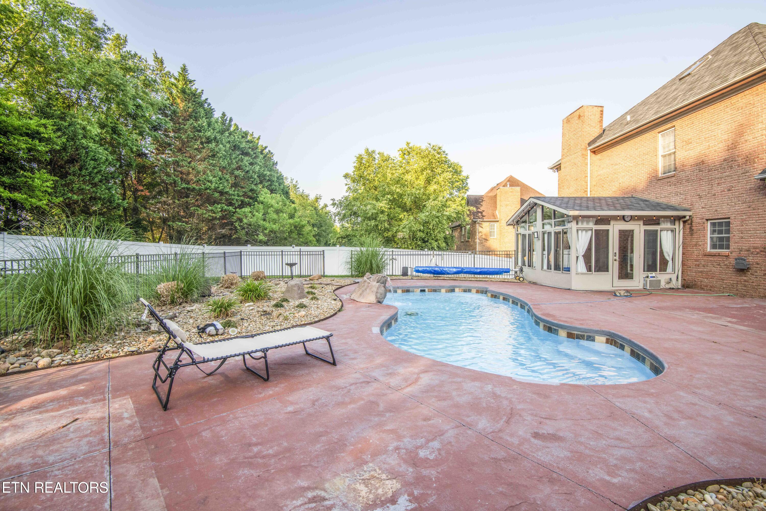 1330 Berkley Hills Lane Powell TN 37849