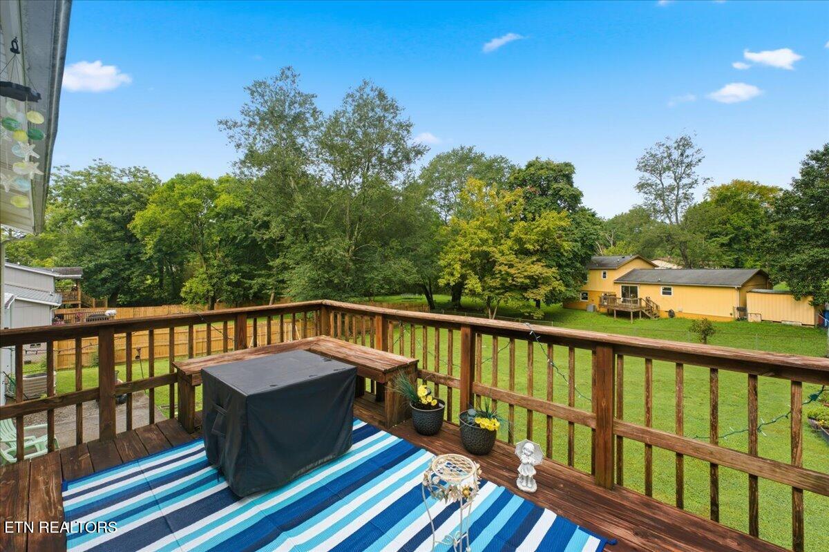 5731 Wooded Acres Drive Knoxville TN 37921