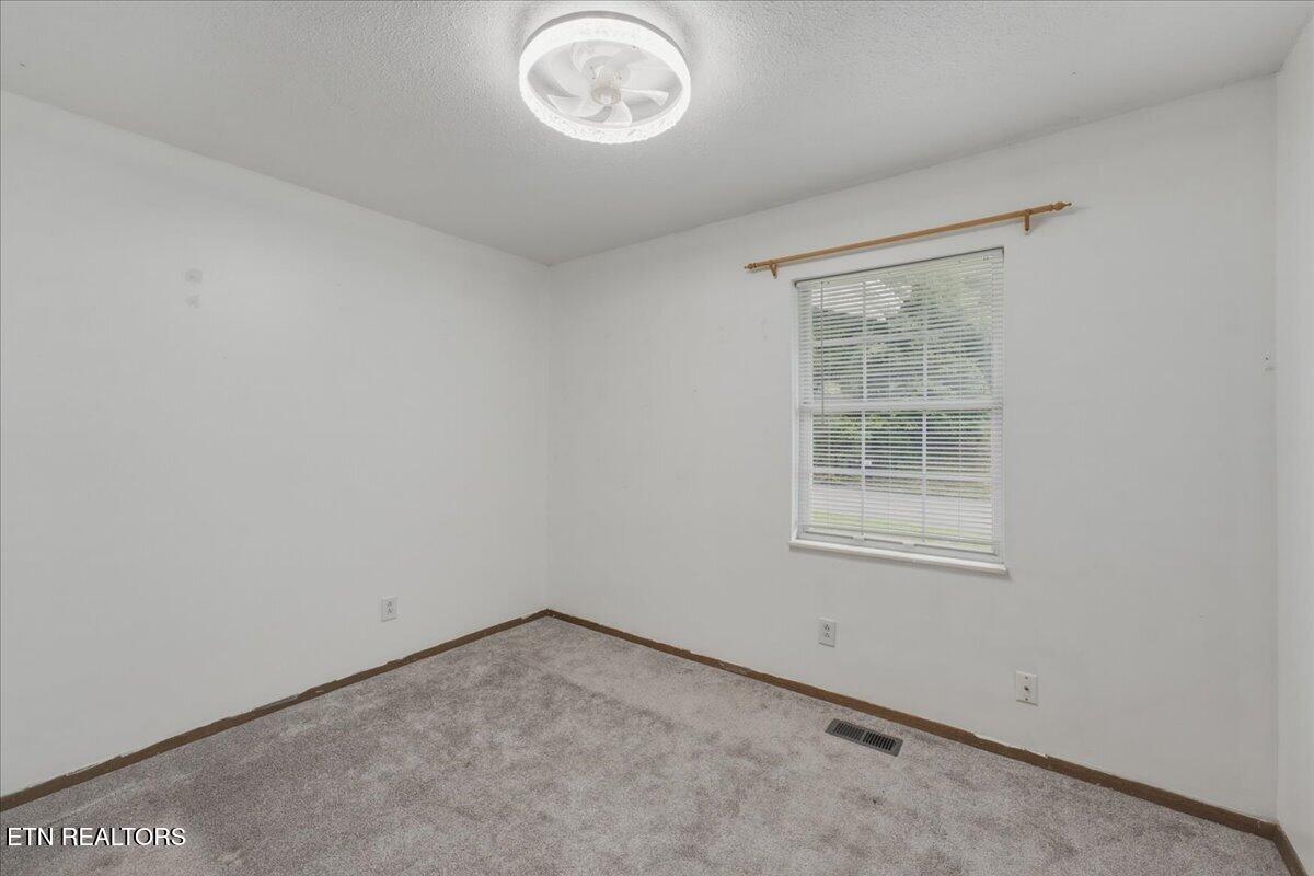 5731 Wooded Acres Drive Knoxville TN 37921