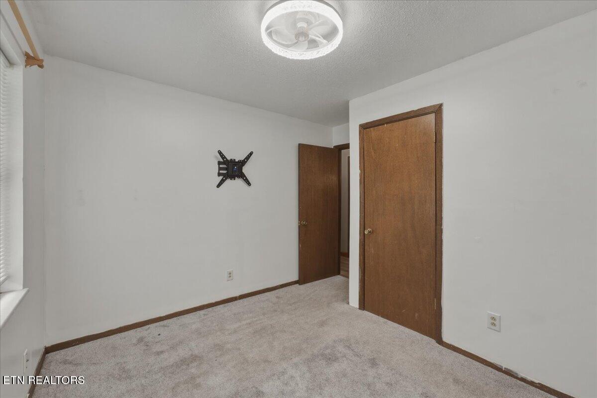 5731 Wooded Acres Drive Knoxville TN 37921