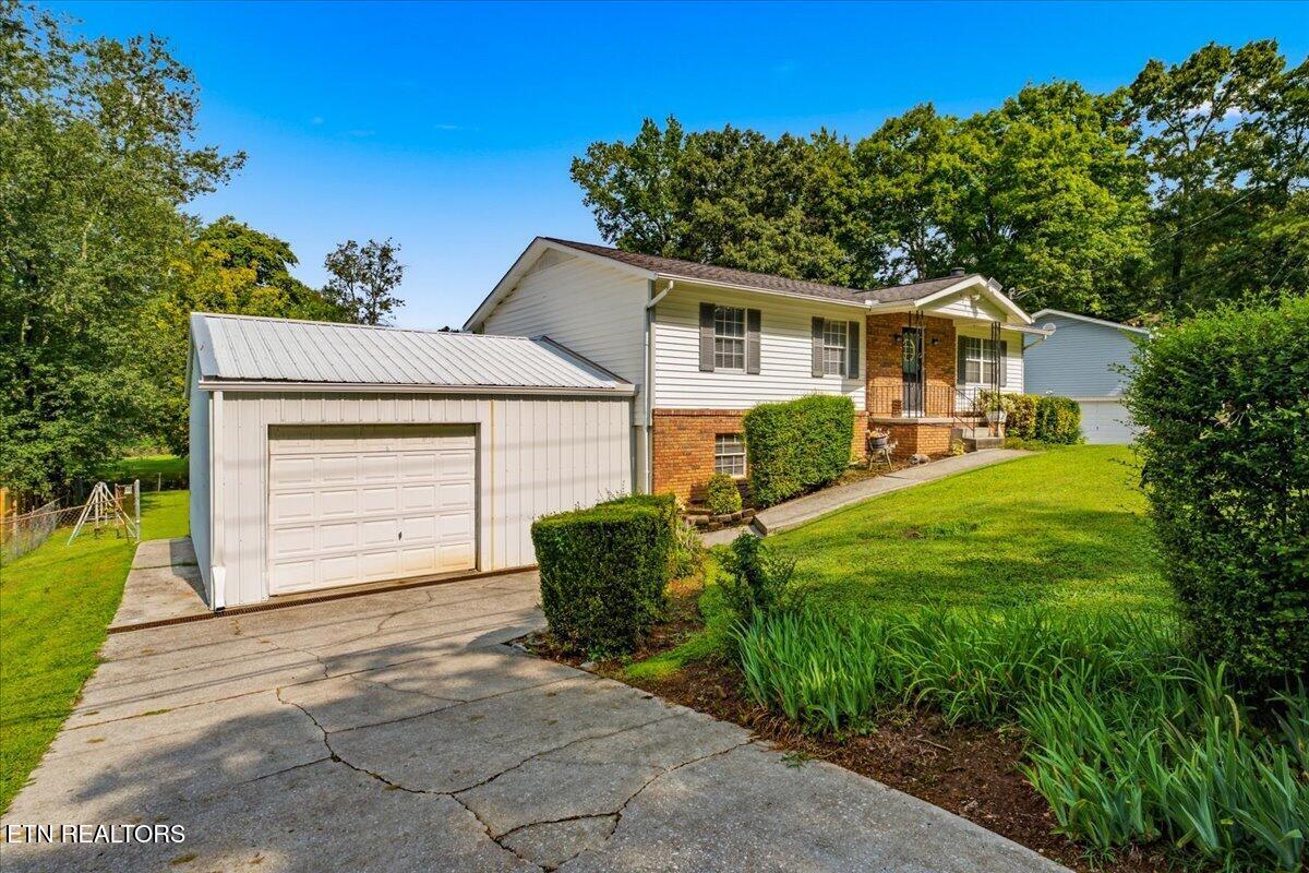 5731 Wooded Acres Drive Knoxville TN 37921