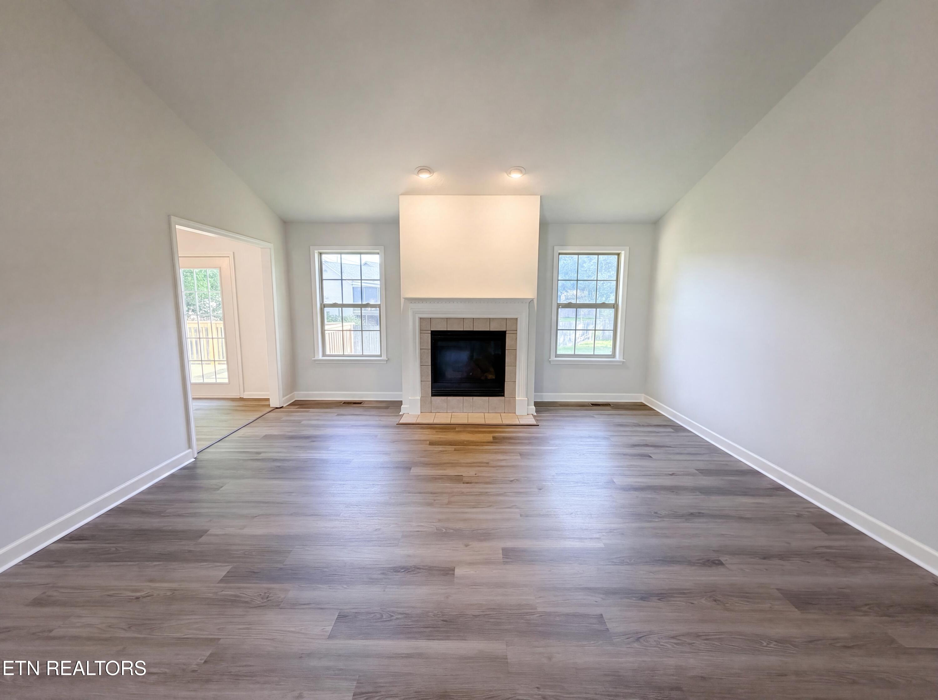 375 Walnut Lane Corryton TN 37721