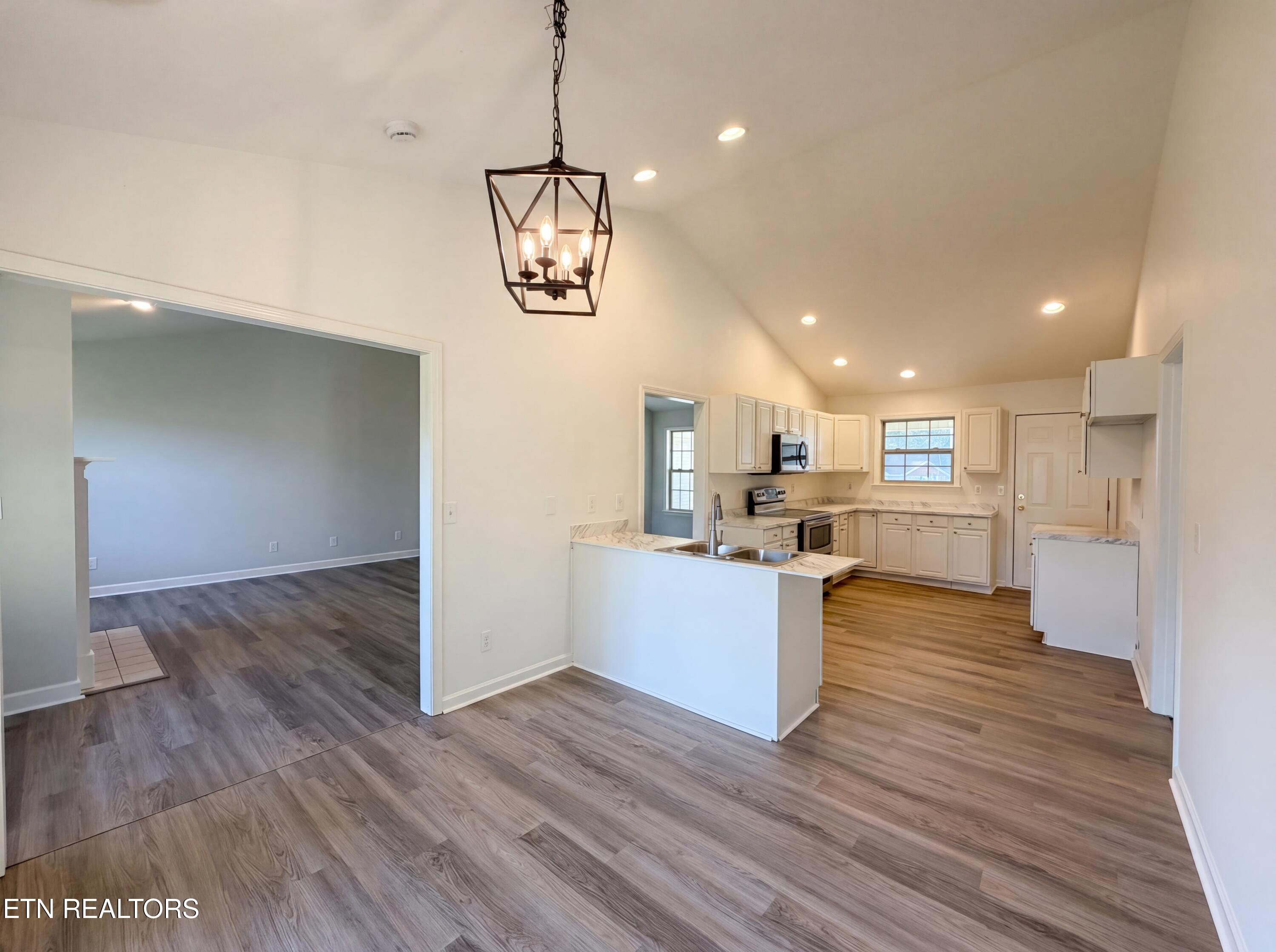 375 Walnut Lane Corryton TN 37721