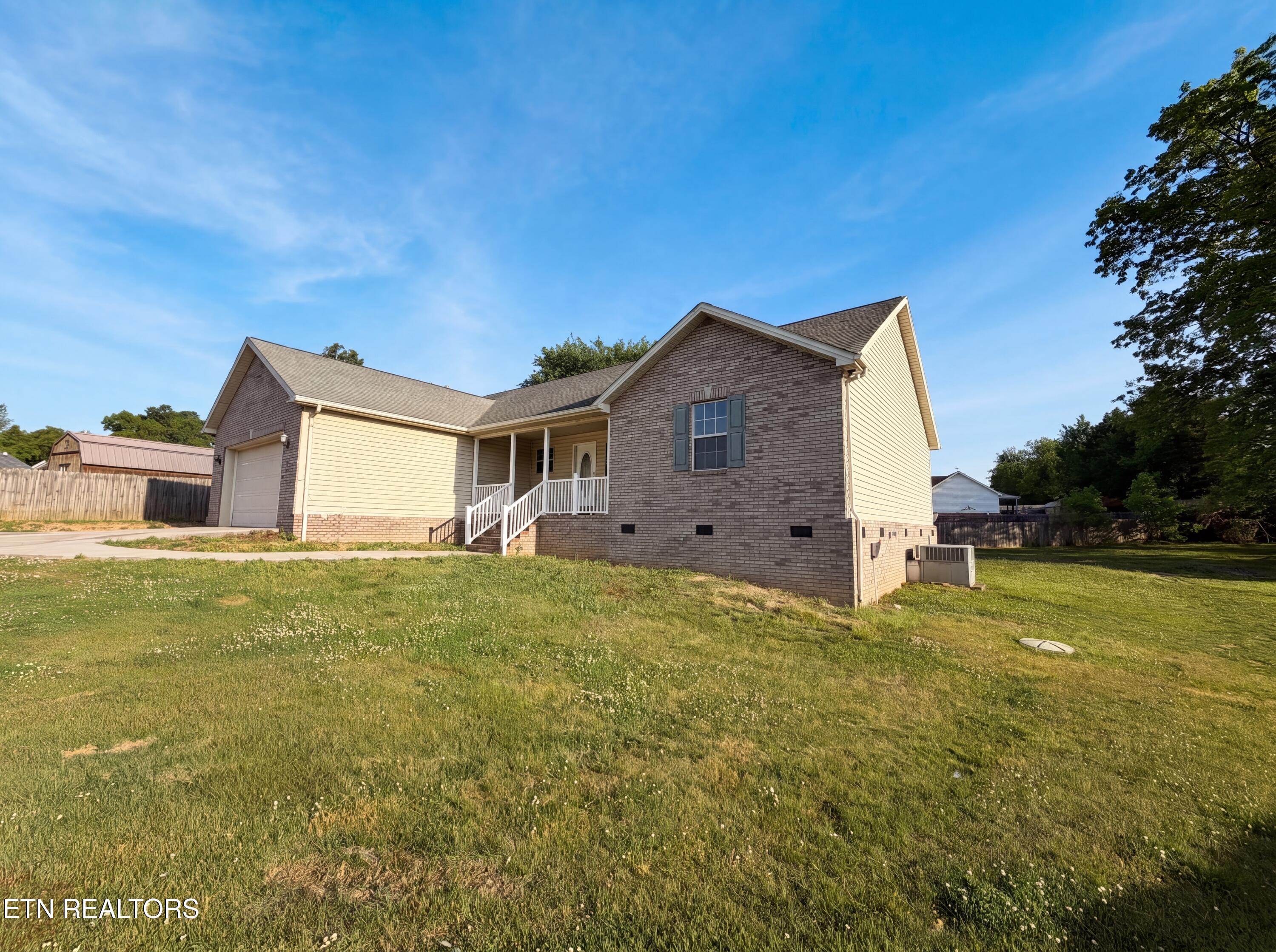 375 Walnut Lane Corryton TN 37721
