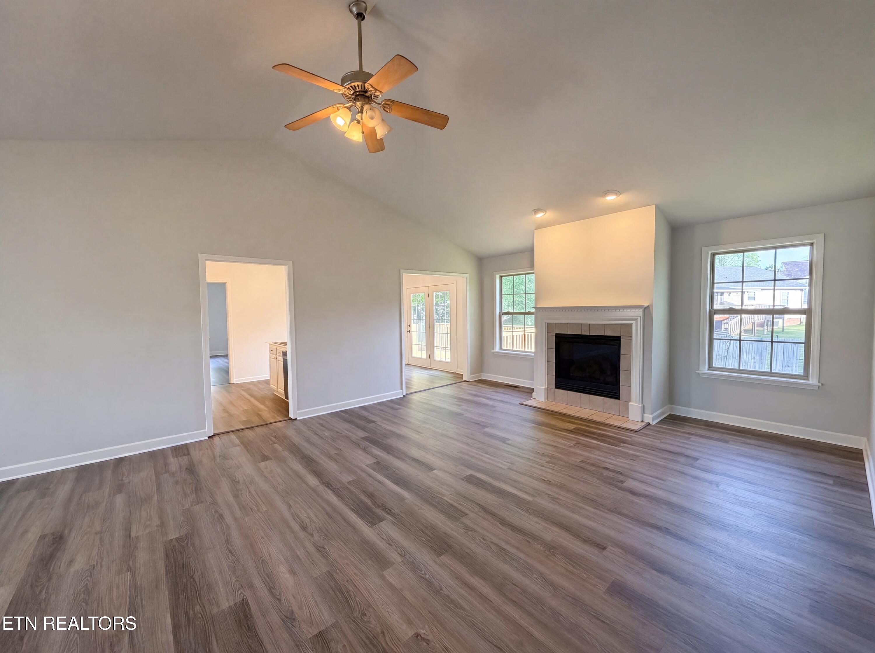 375 Walnut Lane Corryton TN 37721