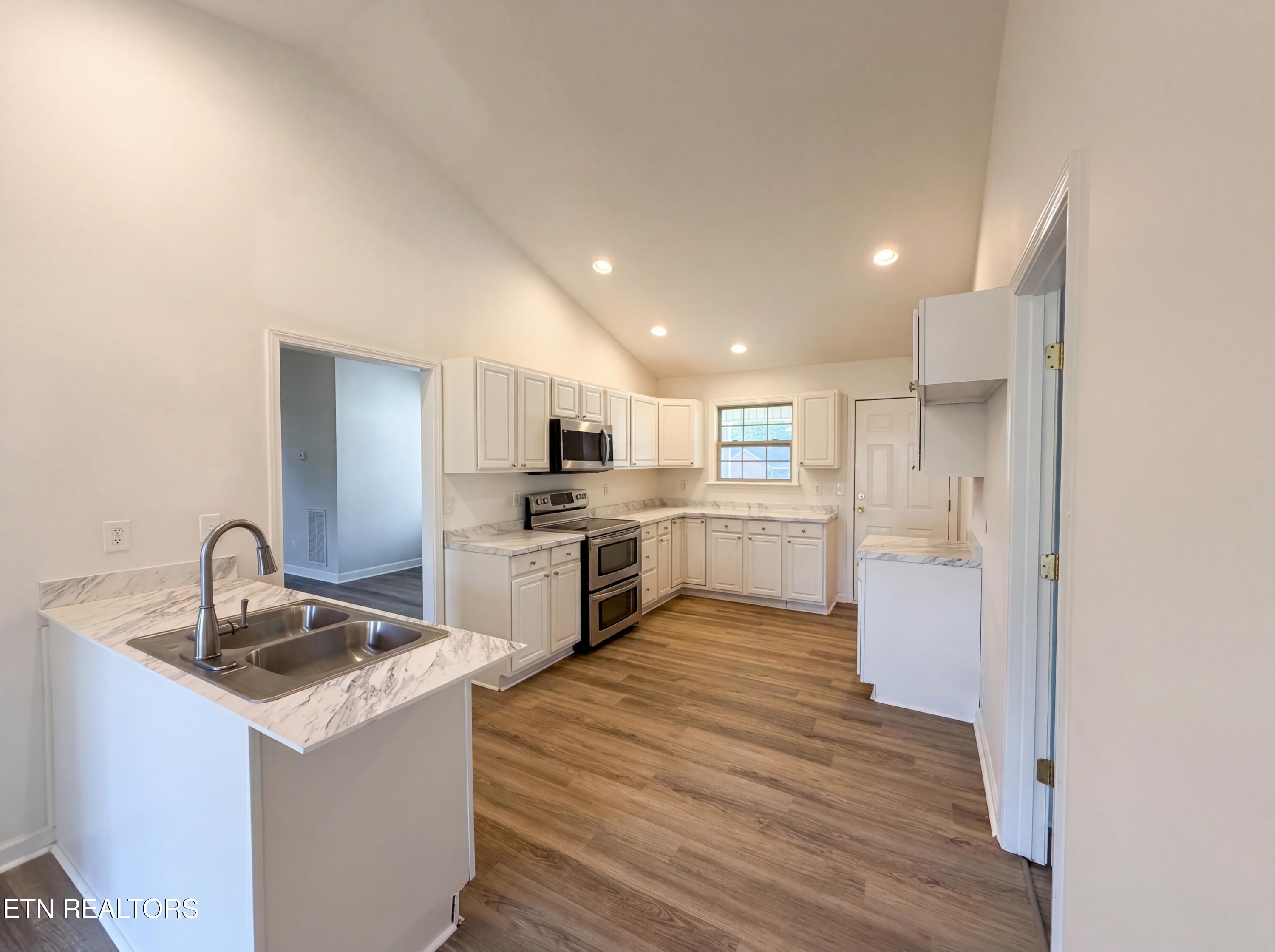 375 Walnut Lane Corryton TN 37721