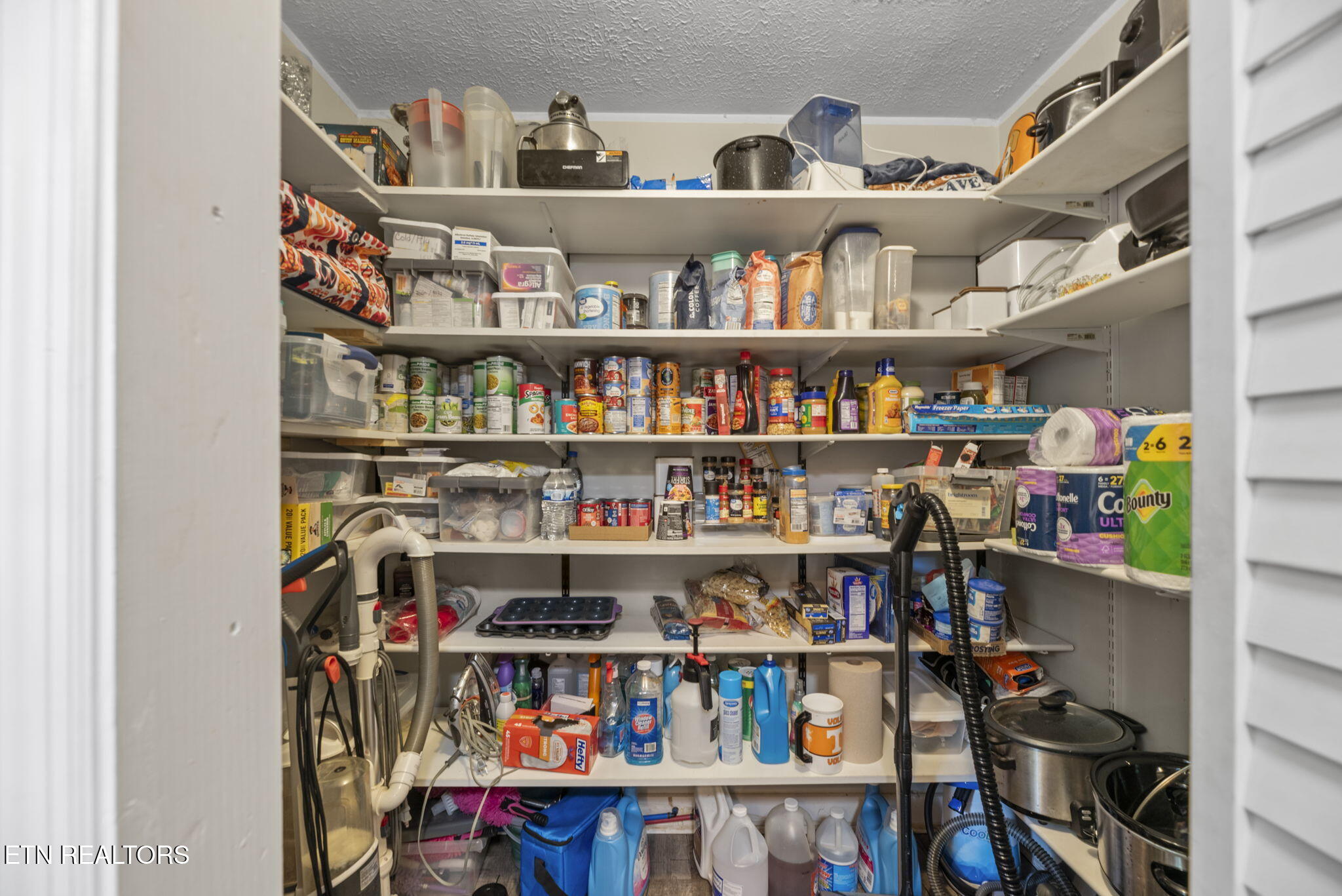 779 Goin Road New Tazewell TN 37825