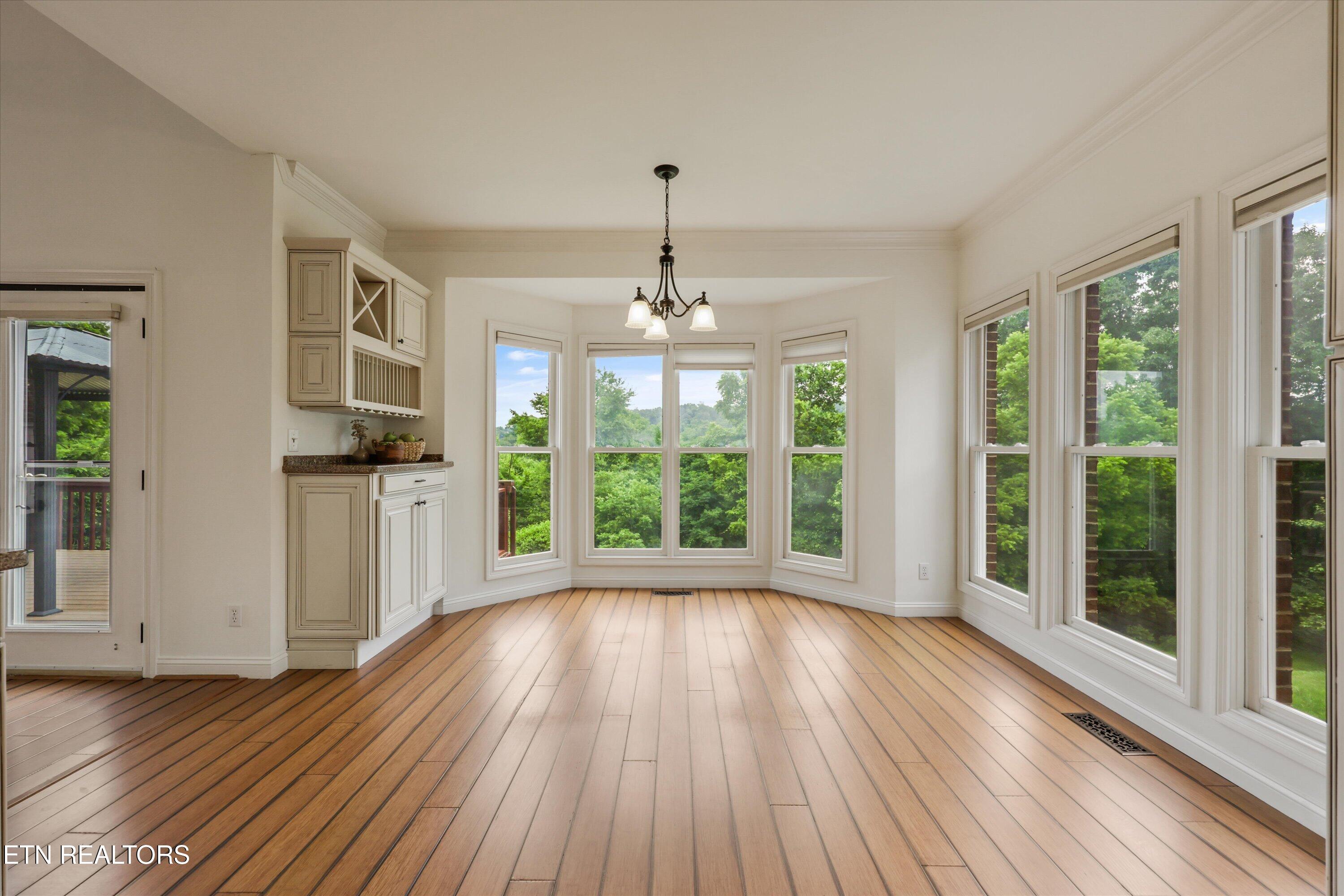 16 Radcliff Terrace Oak Ridge TN 37830