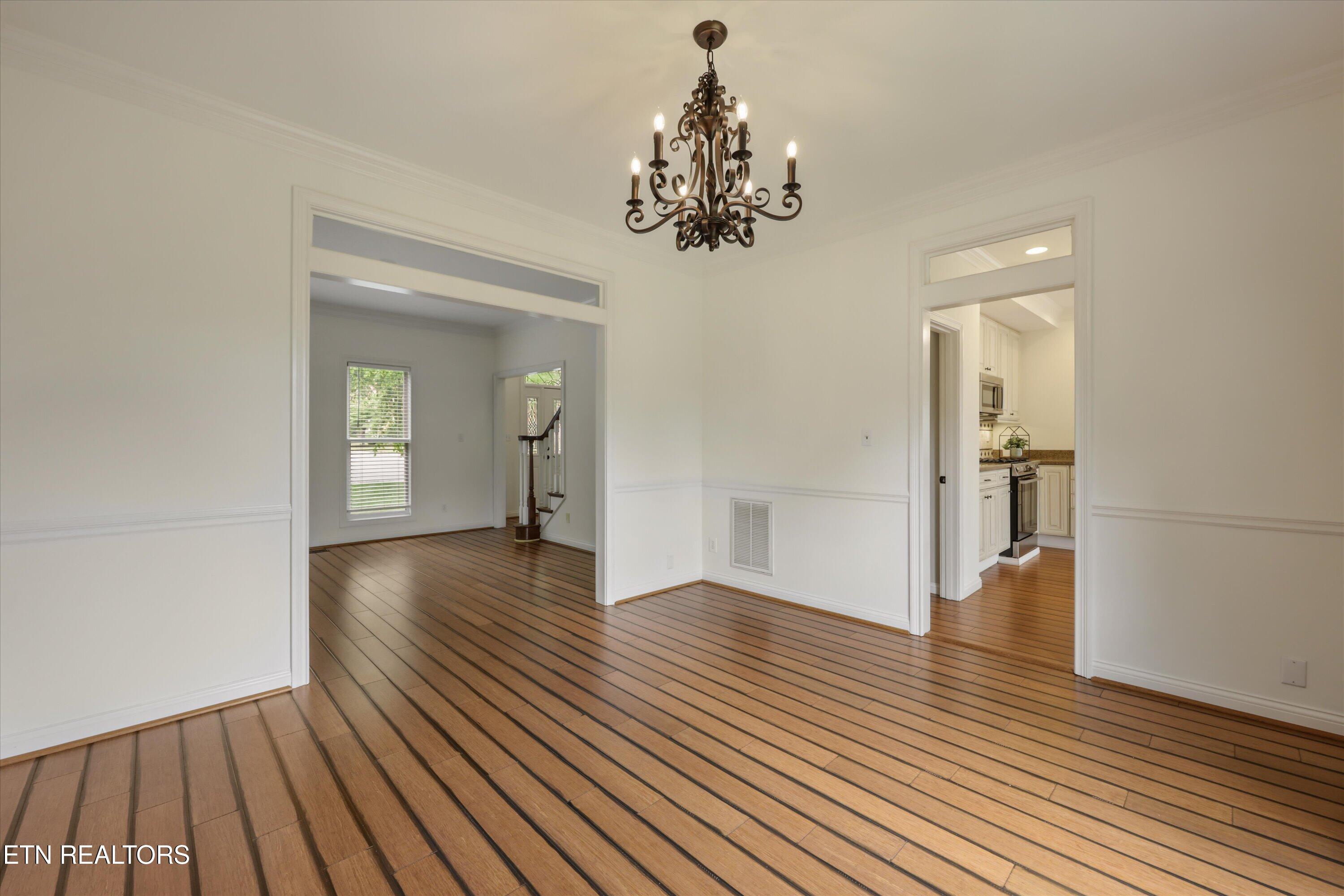 16 Radcliff Terrace Oak Ridge TN 37830