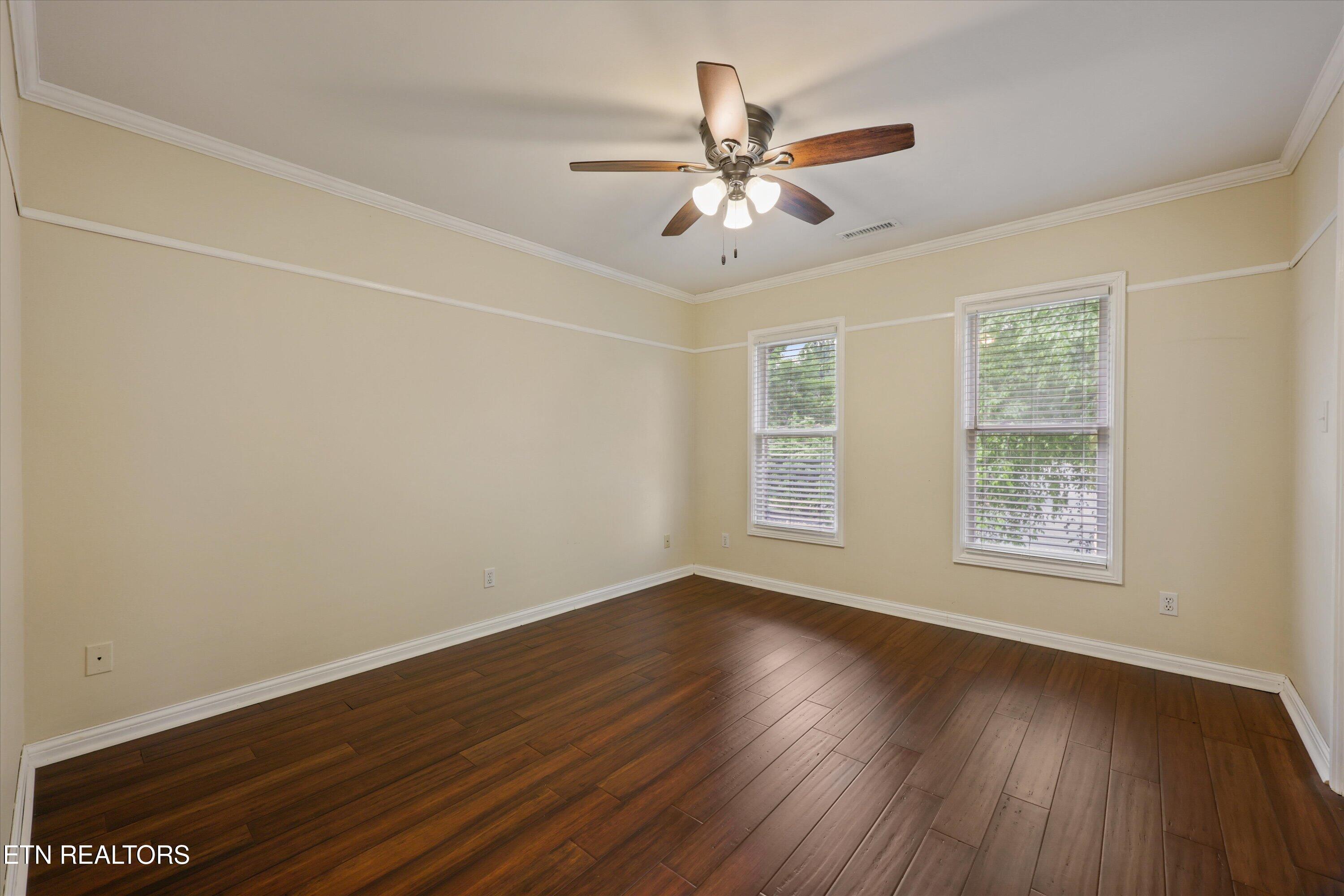 16 Radcliff Terrace Oak Ridge TN 37830